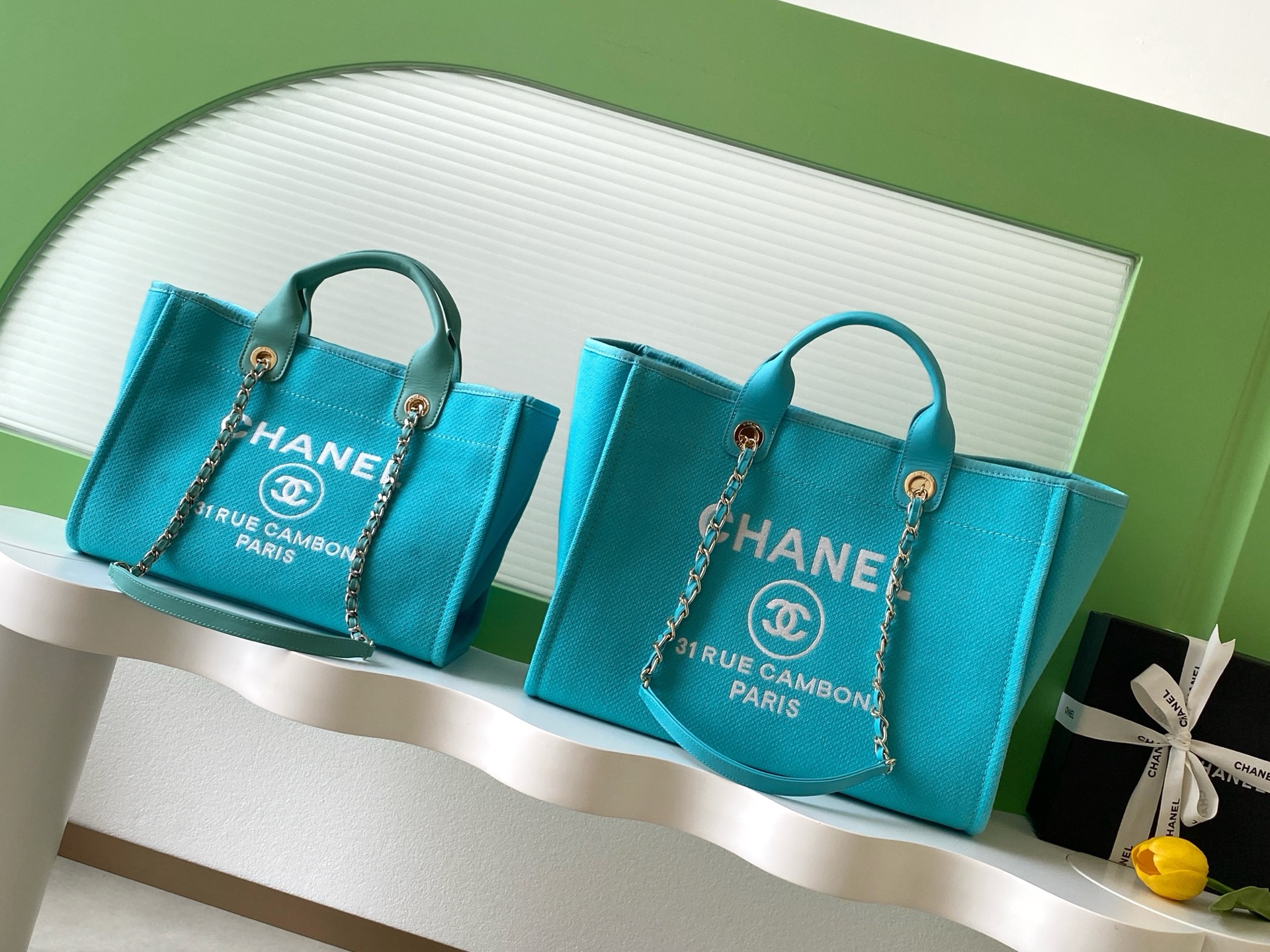 [TOP] CHANEL Beach Bag 38cm/33cm -  Beige