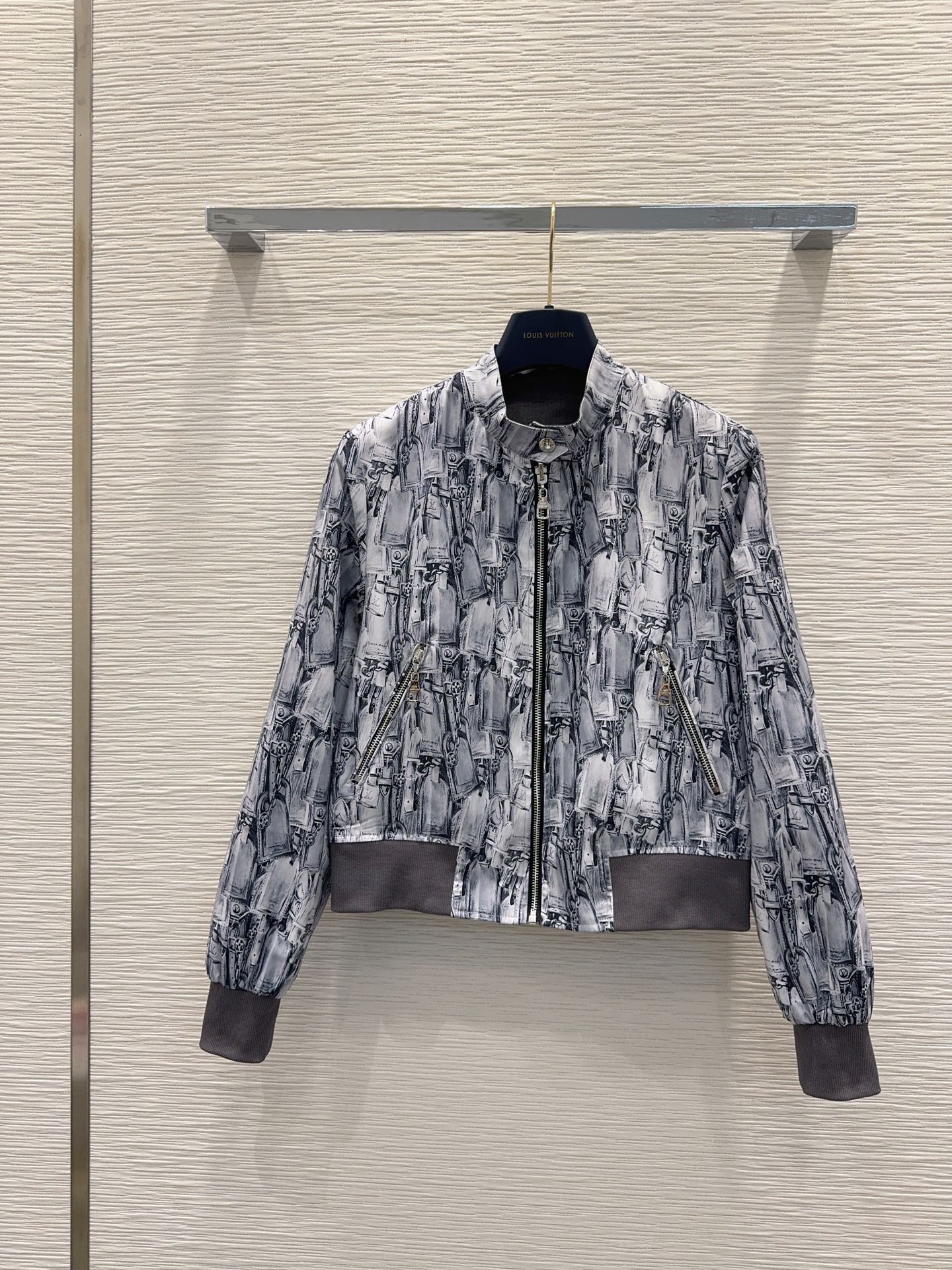 [TOP] Louis Vuitton LV Jacket - Grey