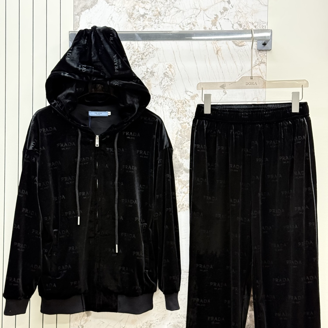 [TOP] Prada Hooded Jacket + Pants Set - Black