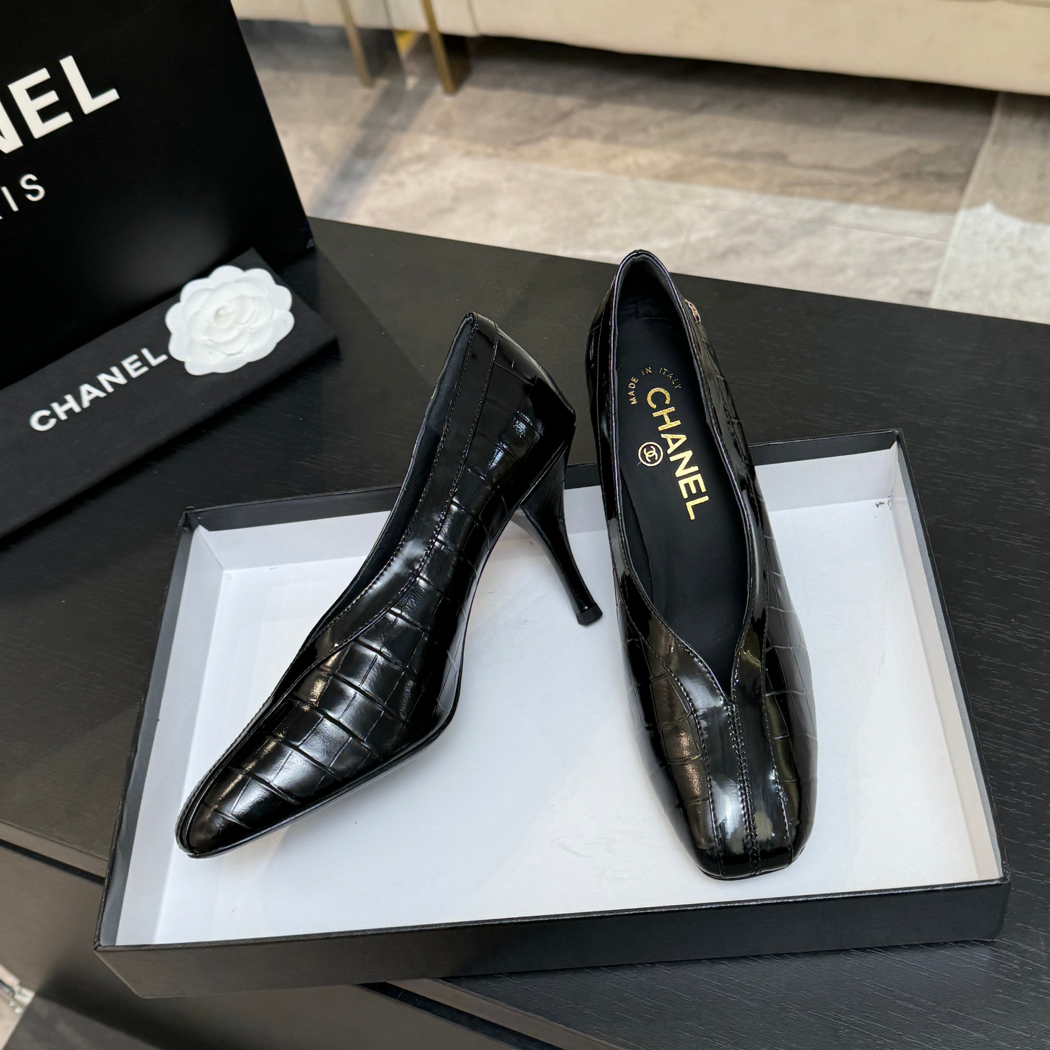[TOP] CHANEL 5cm Heel Height Pumps - 4 Color