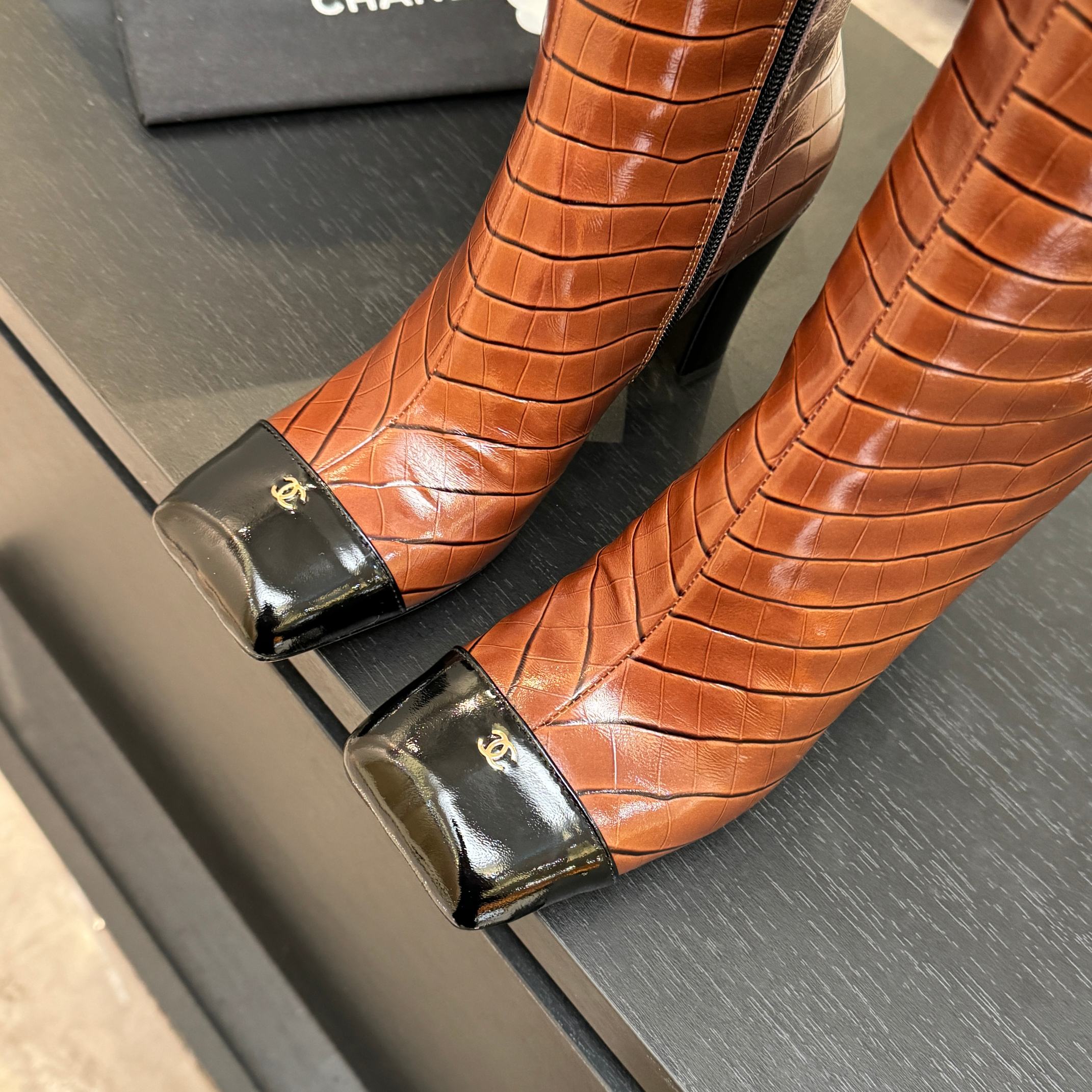 [TOP] CHANEL 5cm Heel Height Long Boots - 2 Color