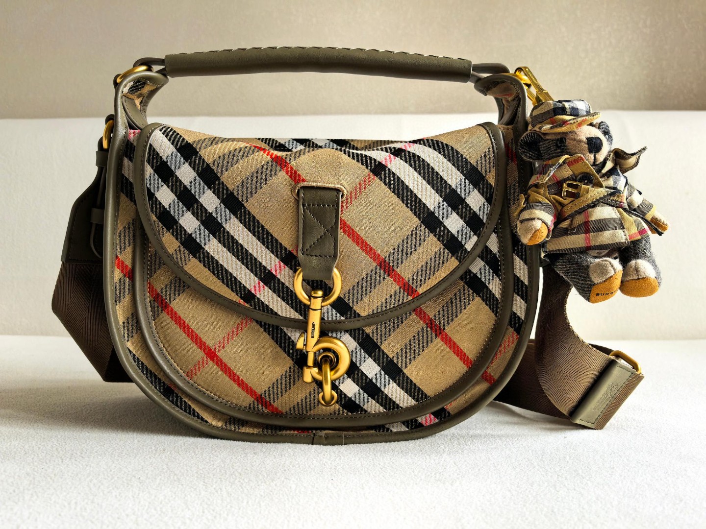 [TOP] BURBERRY Messenger Bag 27.5 x 11 x 19cm - Brown