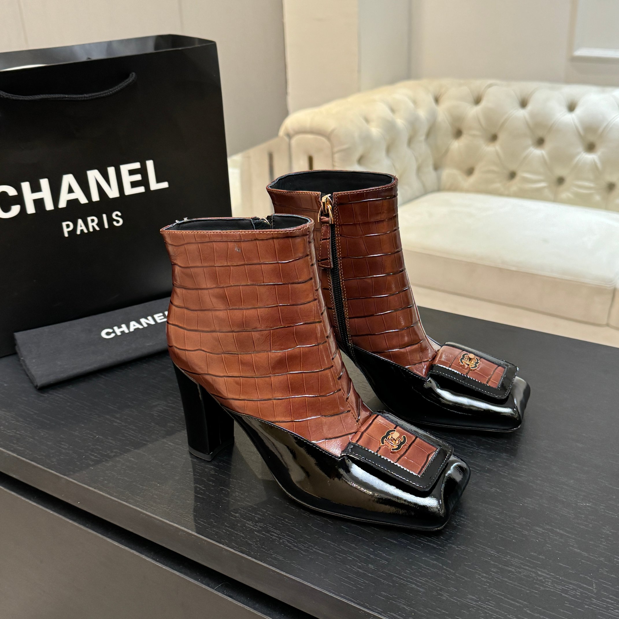 [TOP] CHANEL 5cm Heel Height Short Boots - 2 Color