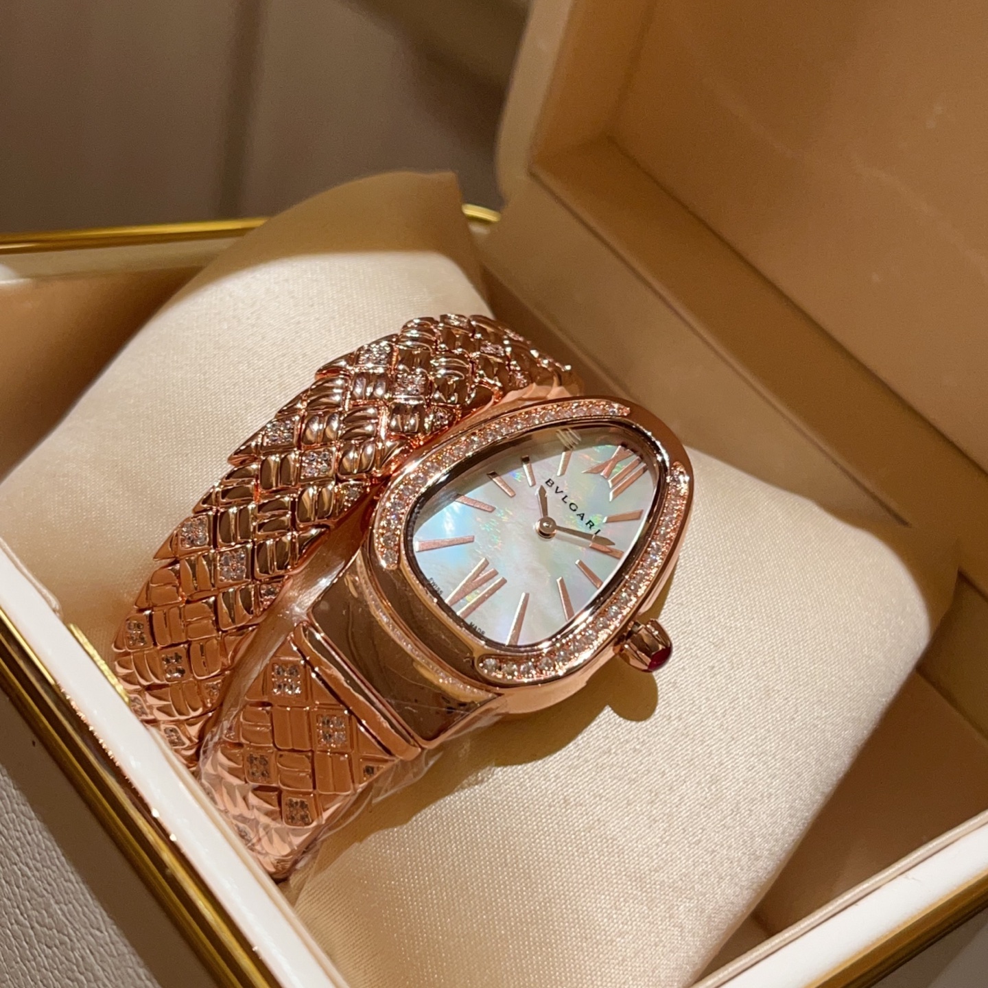 [TOP] BVLGARI SERPENTIN SPIG Watch 23*34mm - Rosa Gold