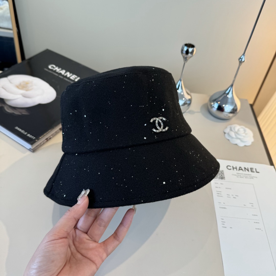[TOP] CHANEL Fisherman's Hat - Black