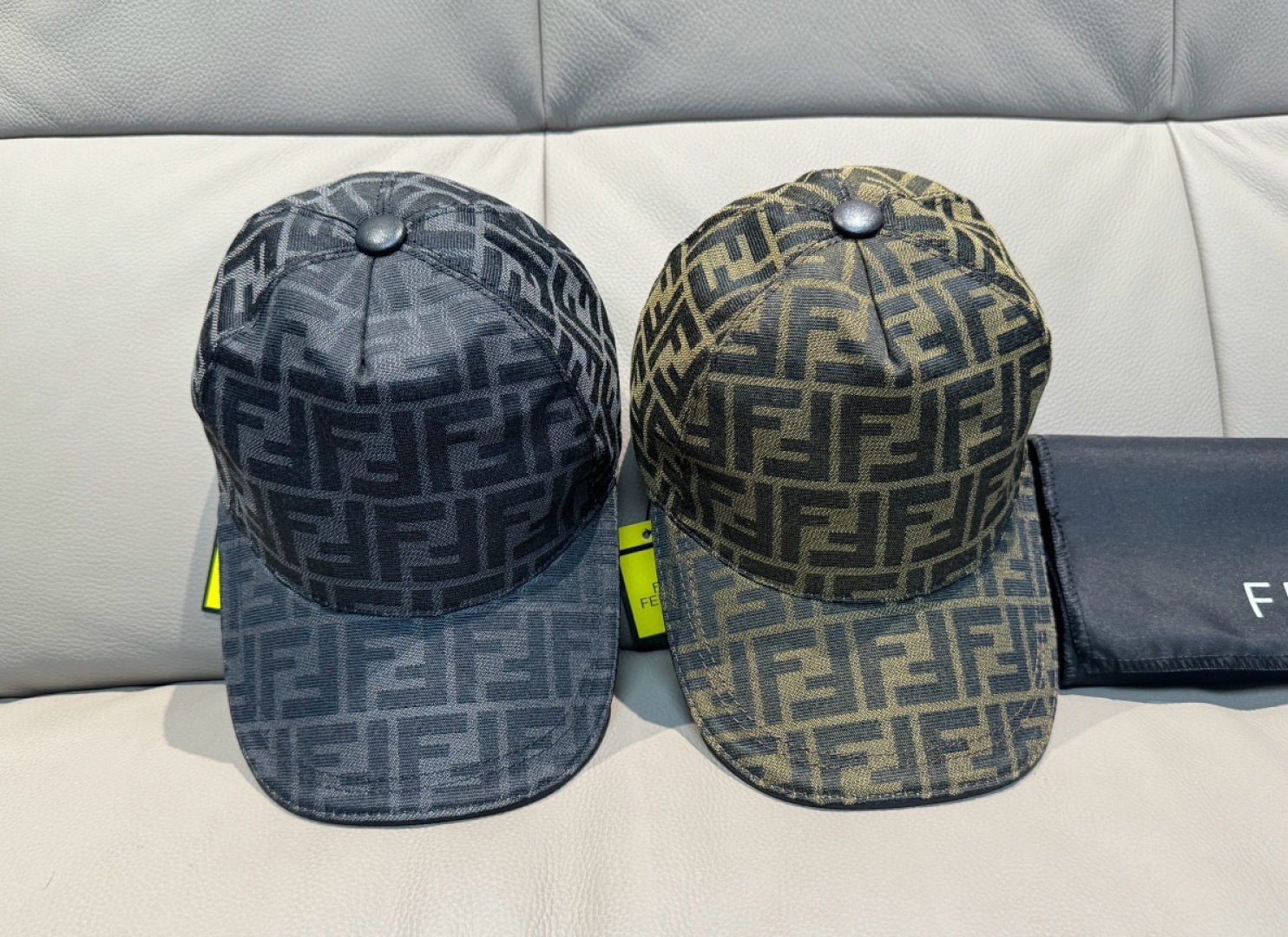 [TOP] FENDI Classic Original Baseball Hat - 2 Color