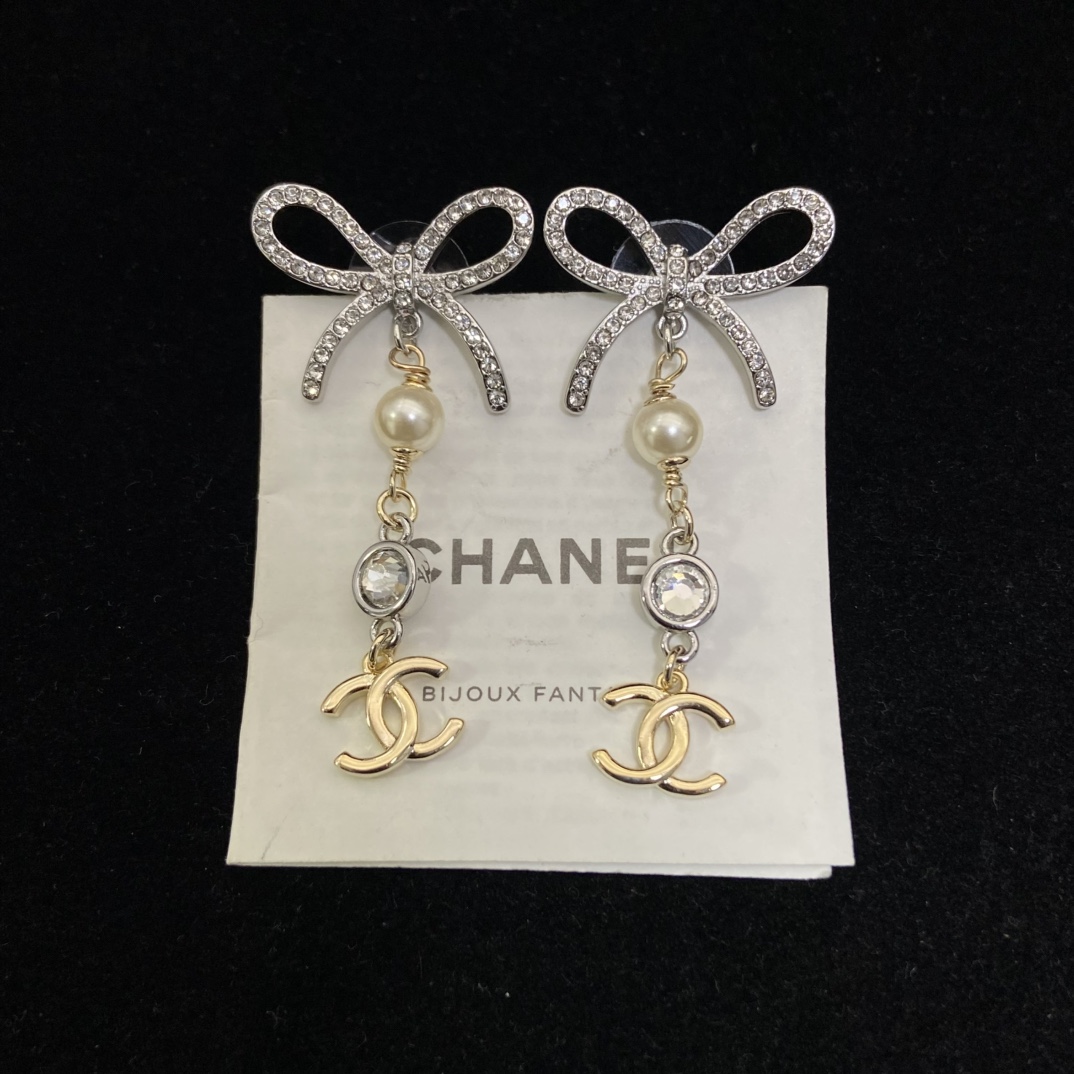 [TOP] CHANEL CC Earrings - Gold