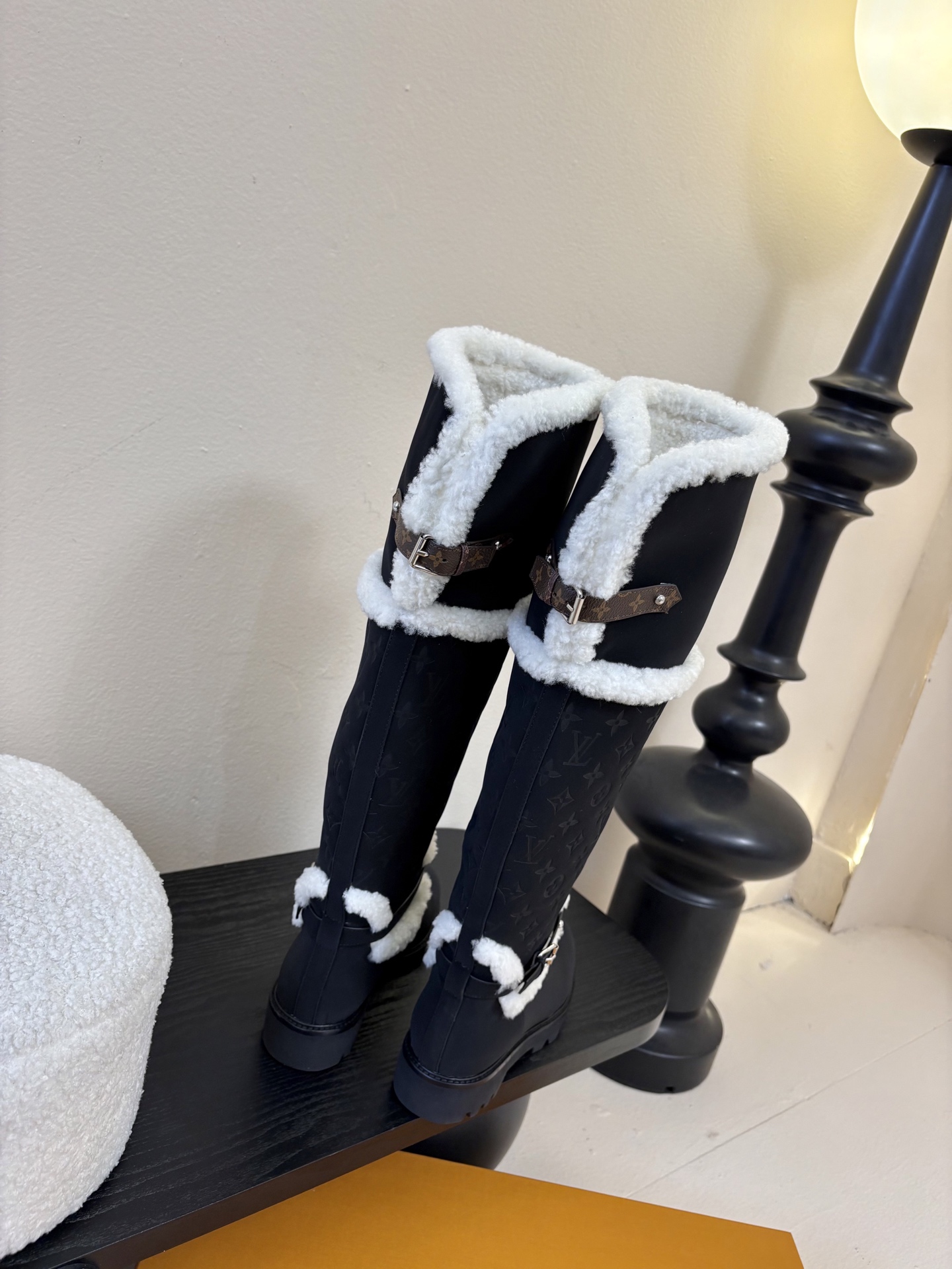 [TOP] Louis Vuitton LV Embossed Leather and Plush Long Boots - 3 Colors