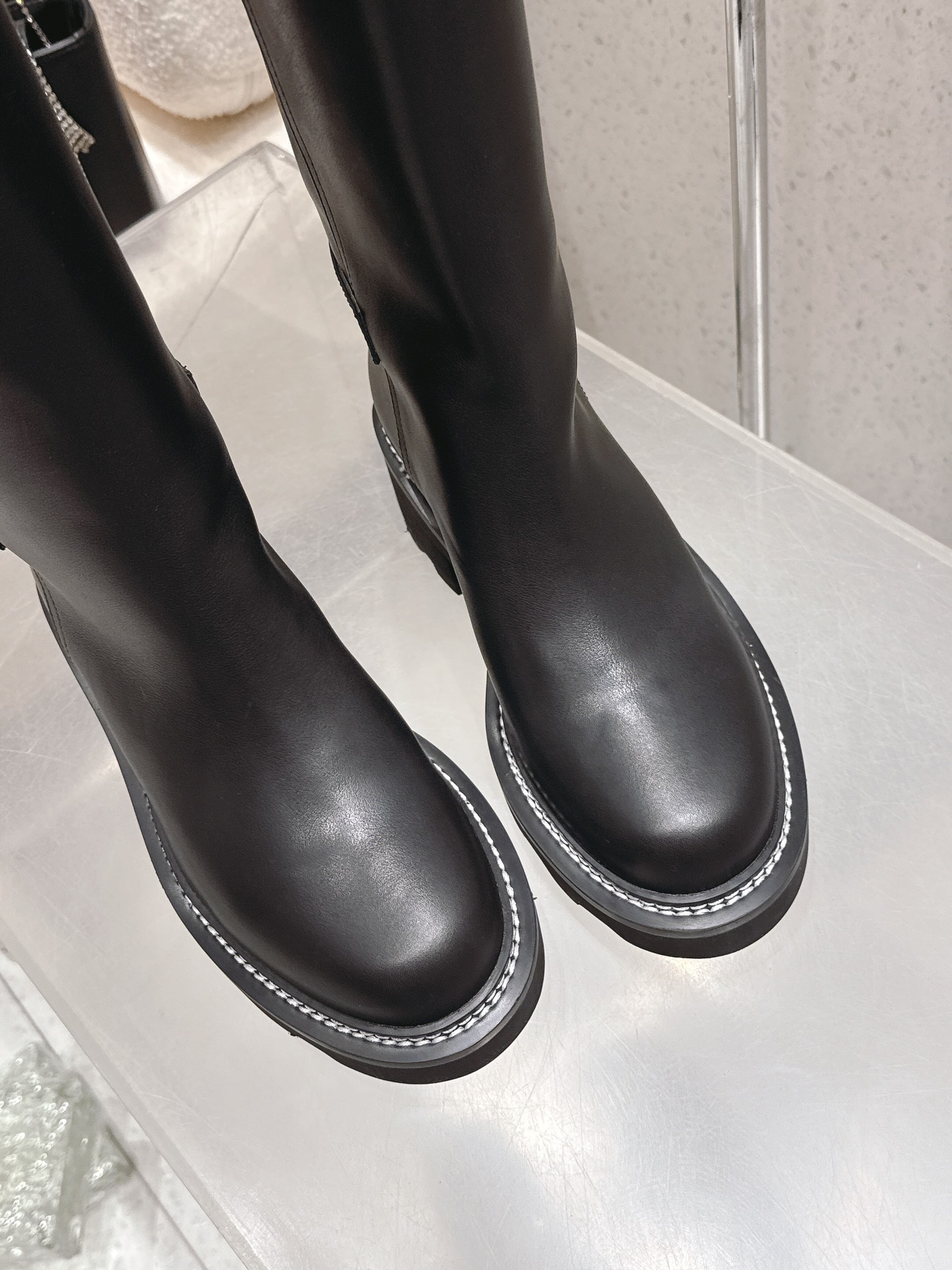 [TOP] Louis Vuitton LV Calfskin Long Boots - Black