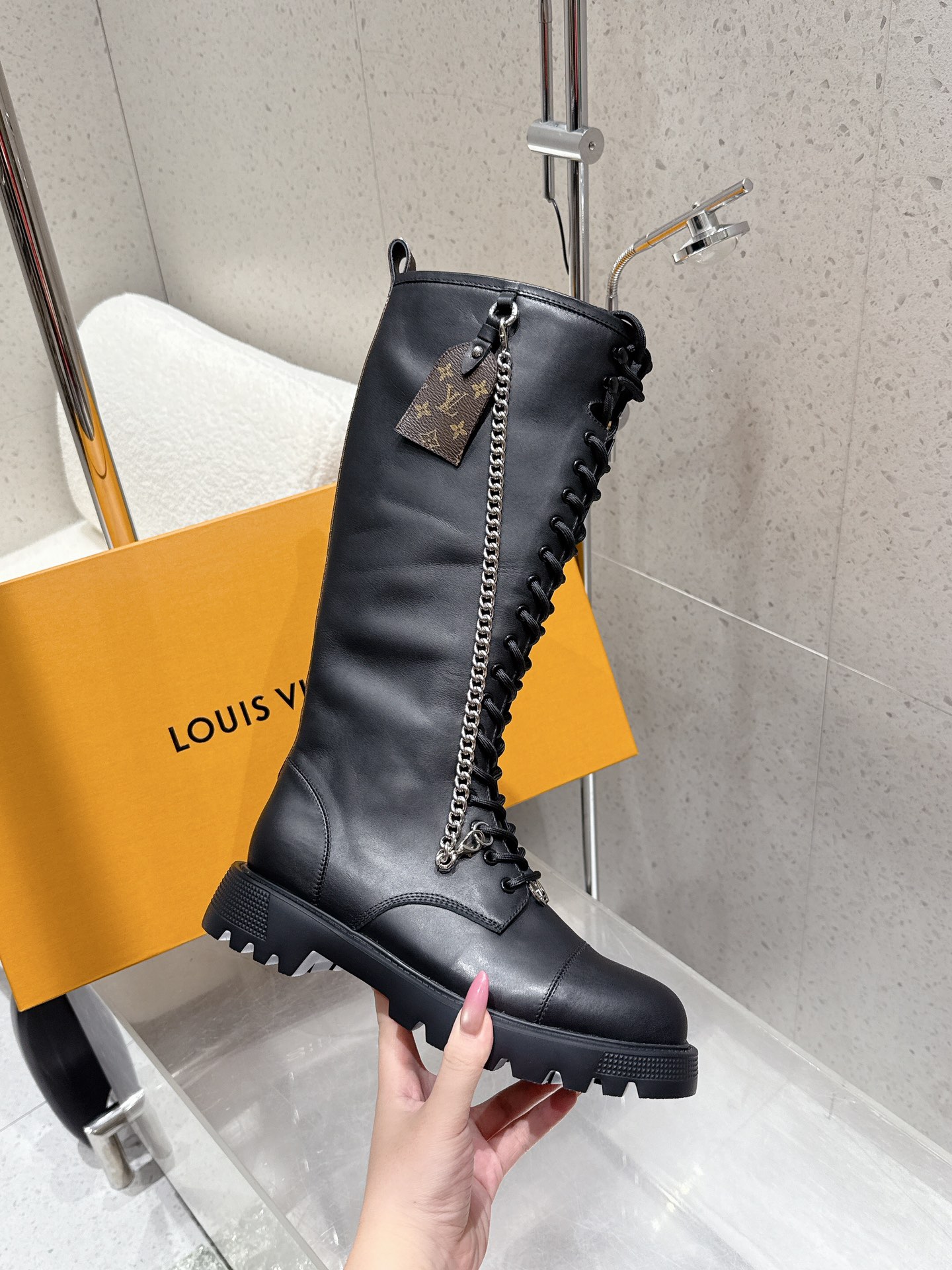 [TOP] Louis Vuitton LV Calfskin Long Boots - 2 Colors