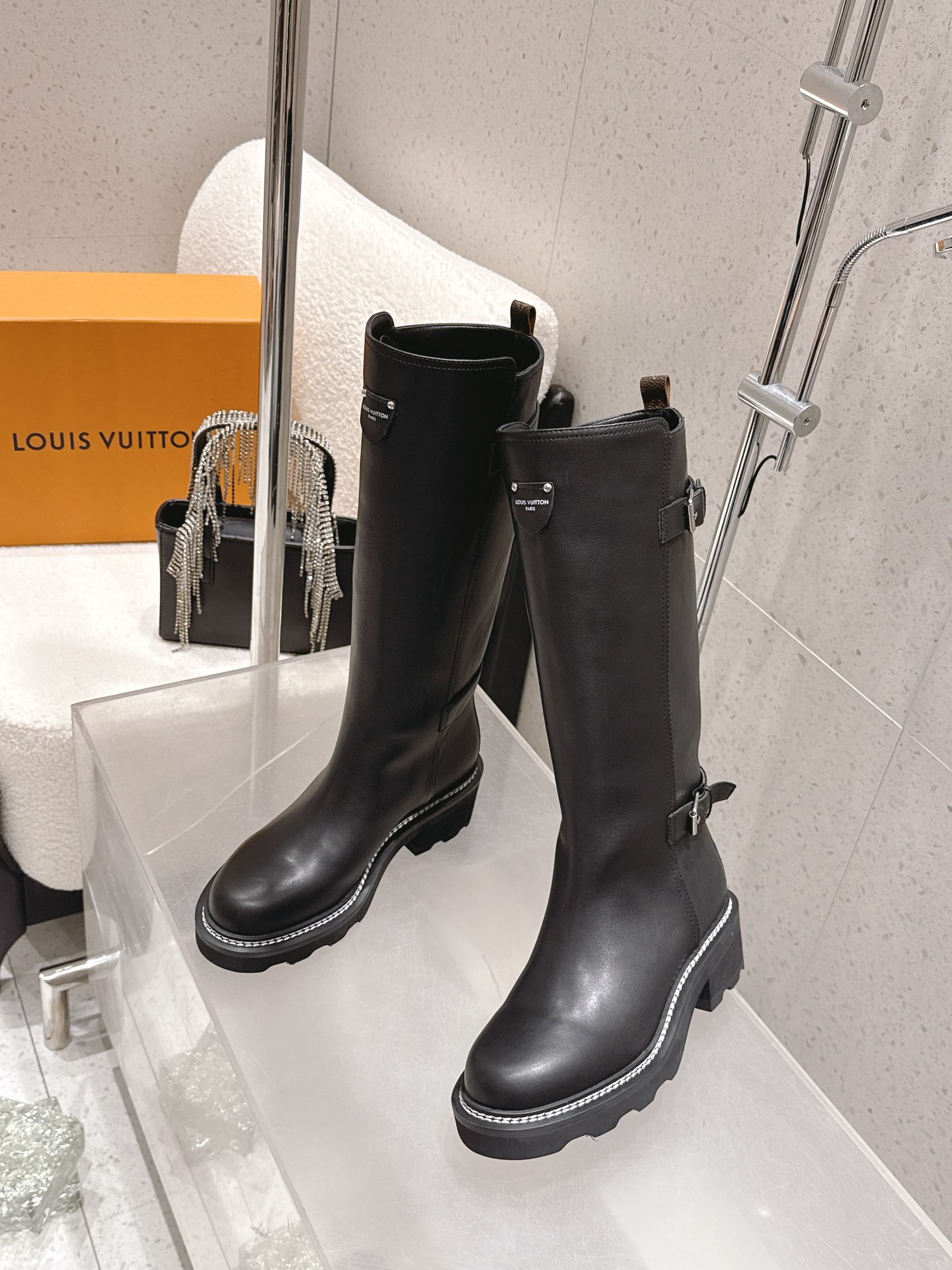 [TOP] Louis Vuitton LV Calfskin Long Boots - Black