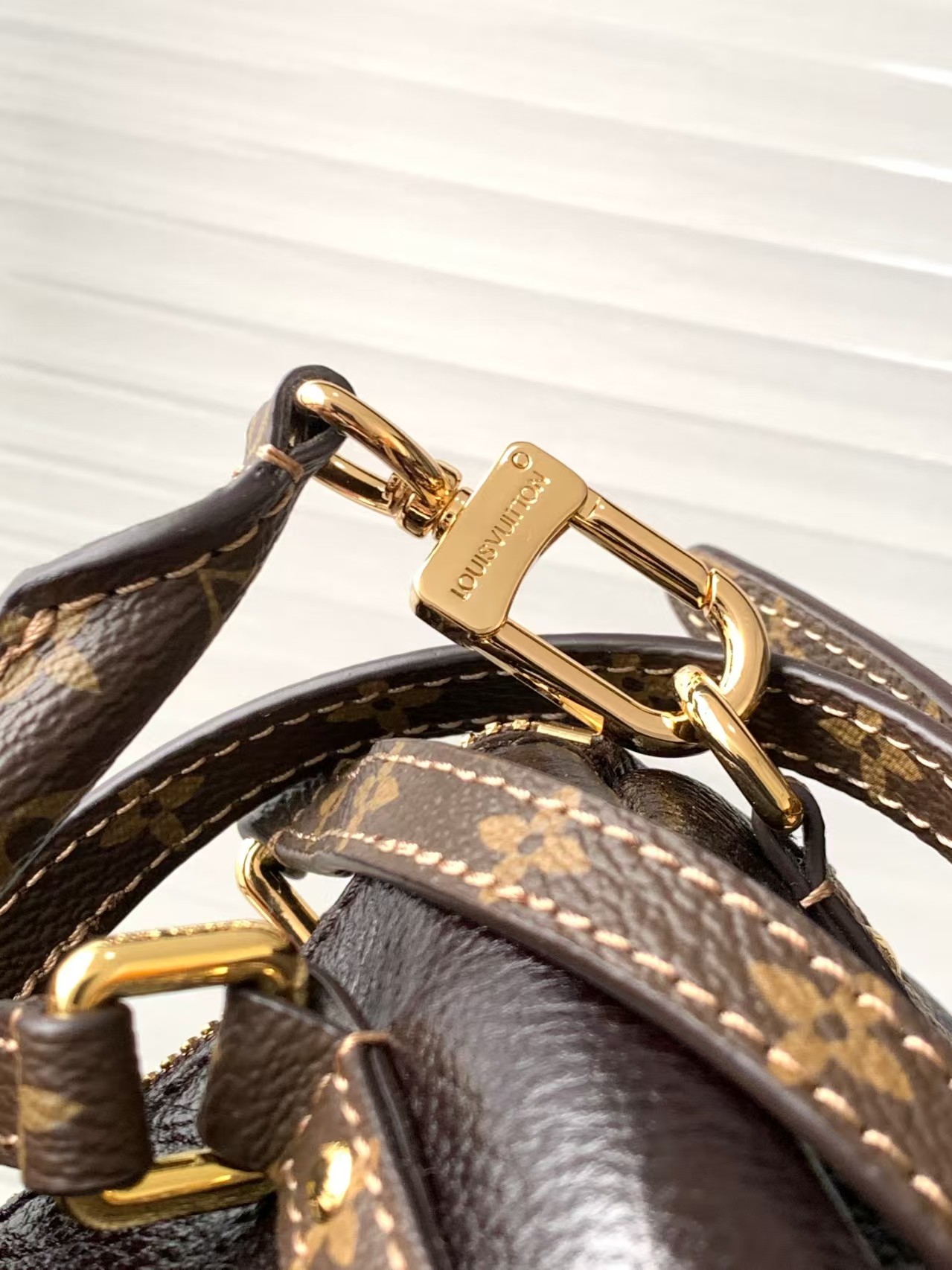 [TOP] Louis Vuitton LV Express Bag 24x18.5x36 cm - Chocolate