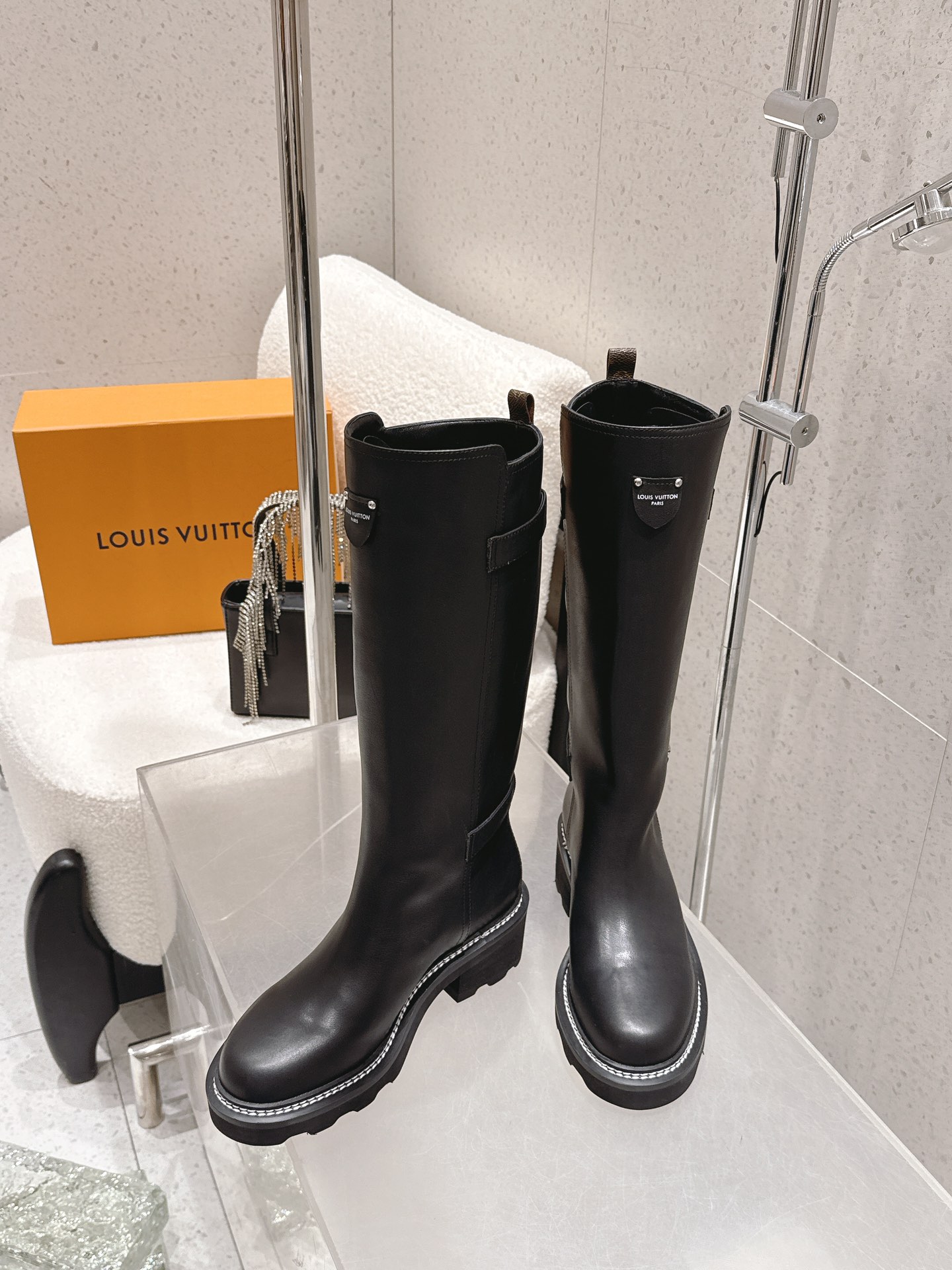 [TOP] Louis Vuitton LV Calfskin Long Boots - Black