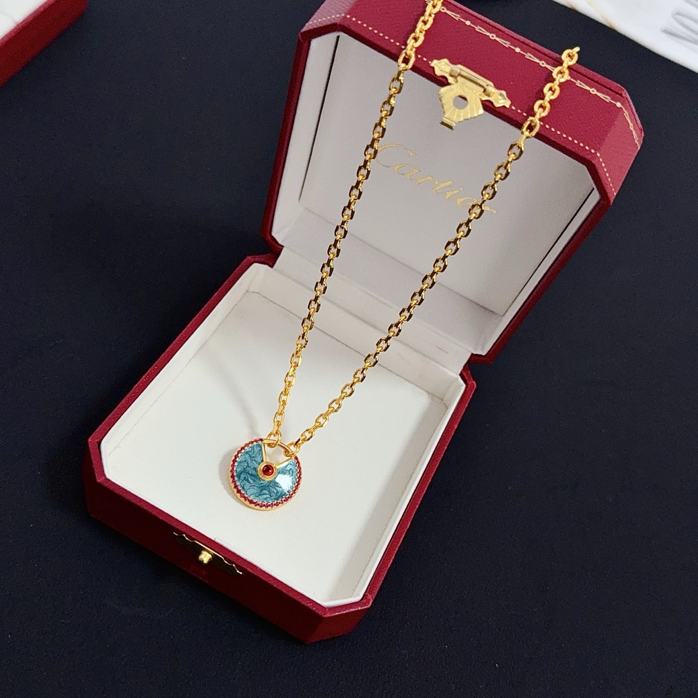 [TOP] Cartier Amulette Necklace - Gold