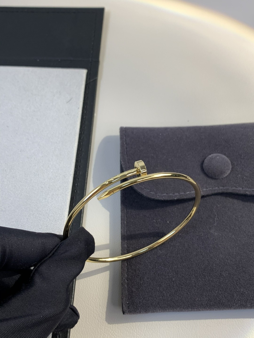 [TOP] Cartier Thin Bracelet with No Diamonds  - Gold