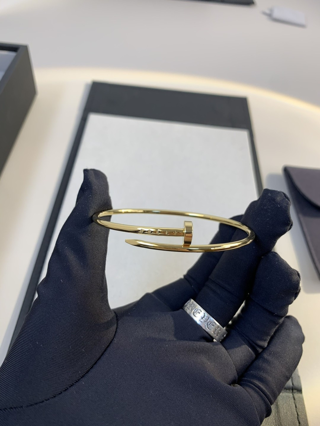 [TOP] Cartier Thin Bracelet with No Diamonds  - Gold