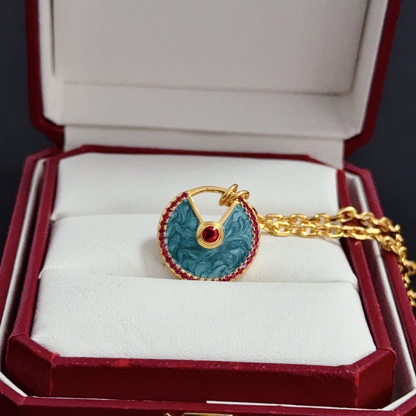 [TOP] Cartier Amulette Necklace - Gold