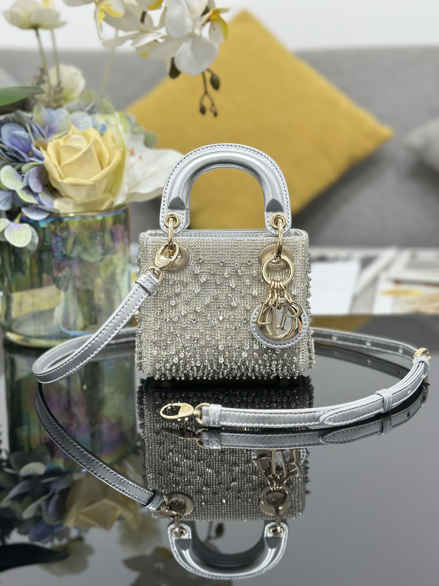 [TOP] Christian Dior Super Mini Embroidery Beads Lady Christian Dior Bags 12x10.2x5 cm- Silver
