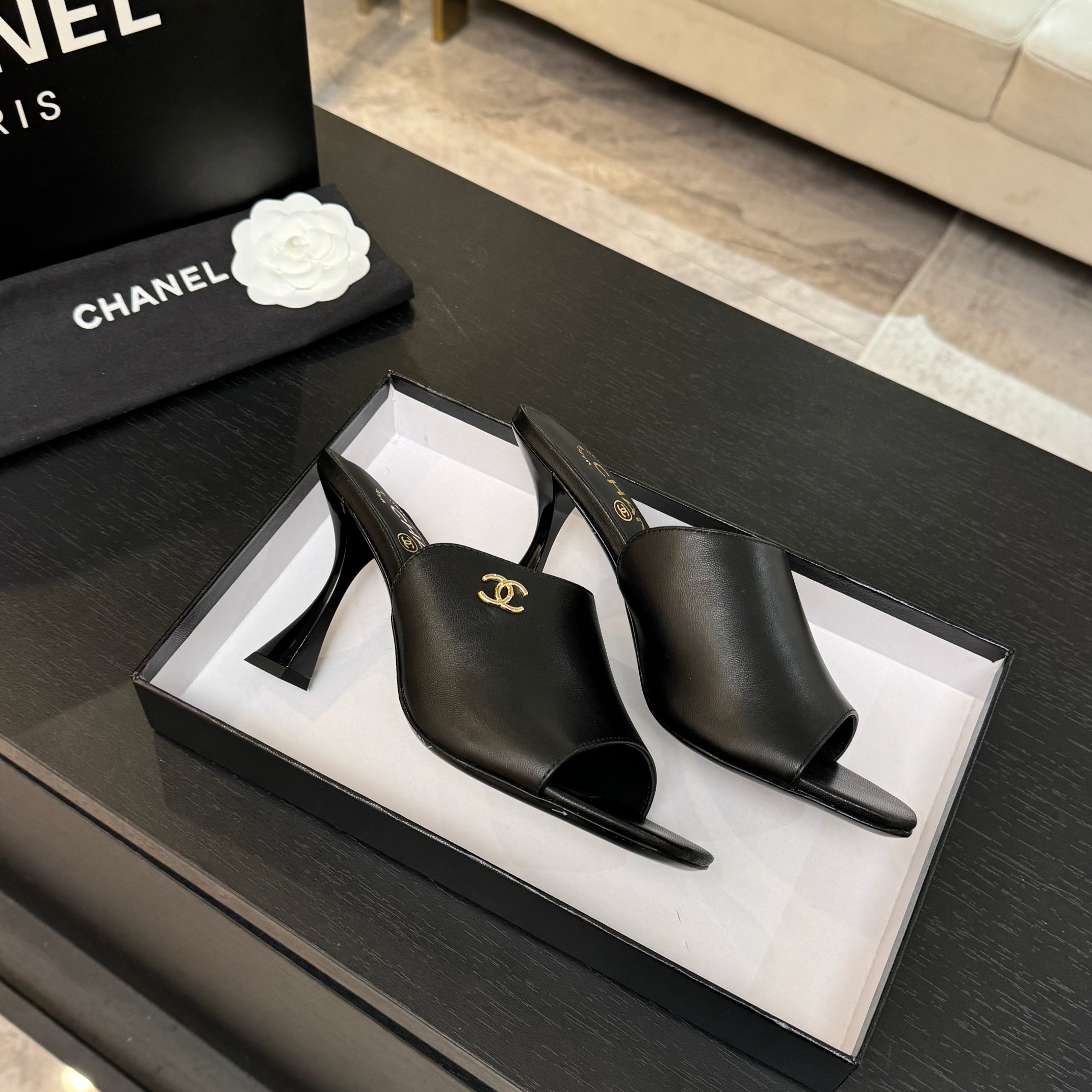 [TOP] CHANEL Calfskin High Heel Sliders - Black