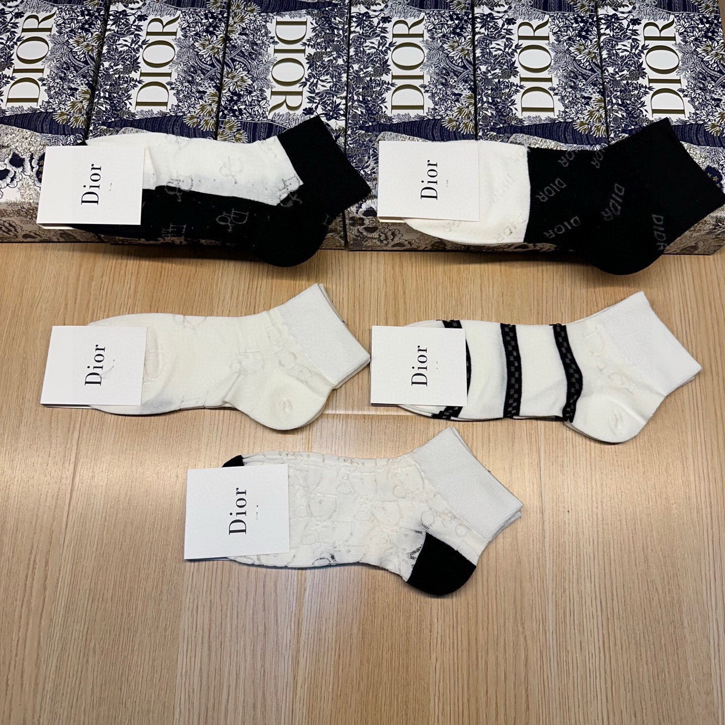 [Top] Christian Dior Socks - 5 Pieces as a Set