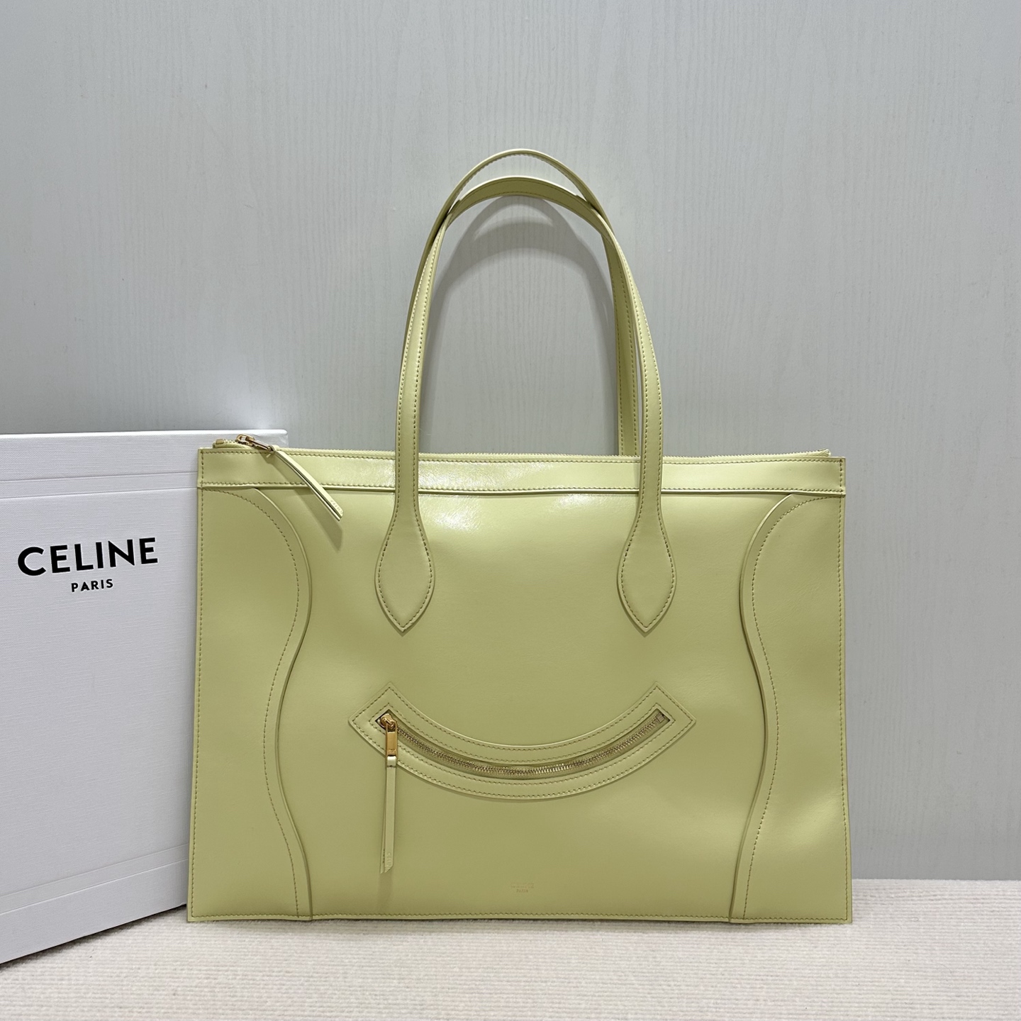 [TOP] CELINE Cabas New Luggage in Glossy Calfskin  44.5x31.5x0.5cm - 3 Colors
