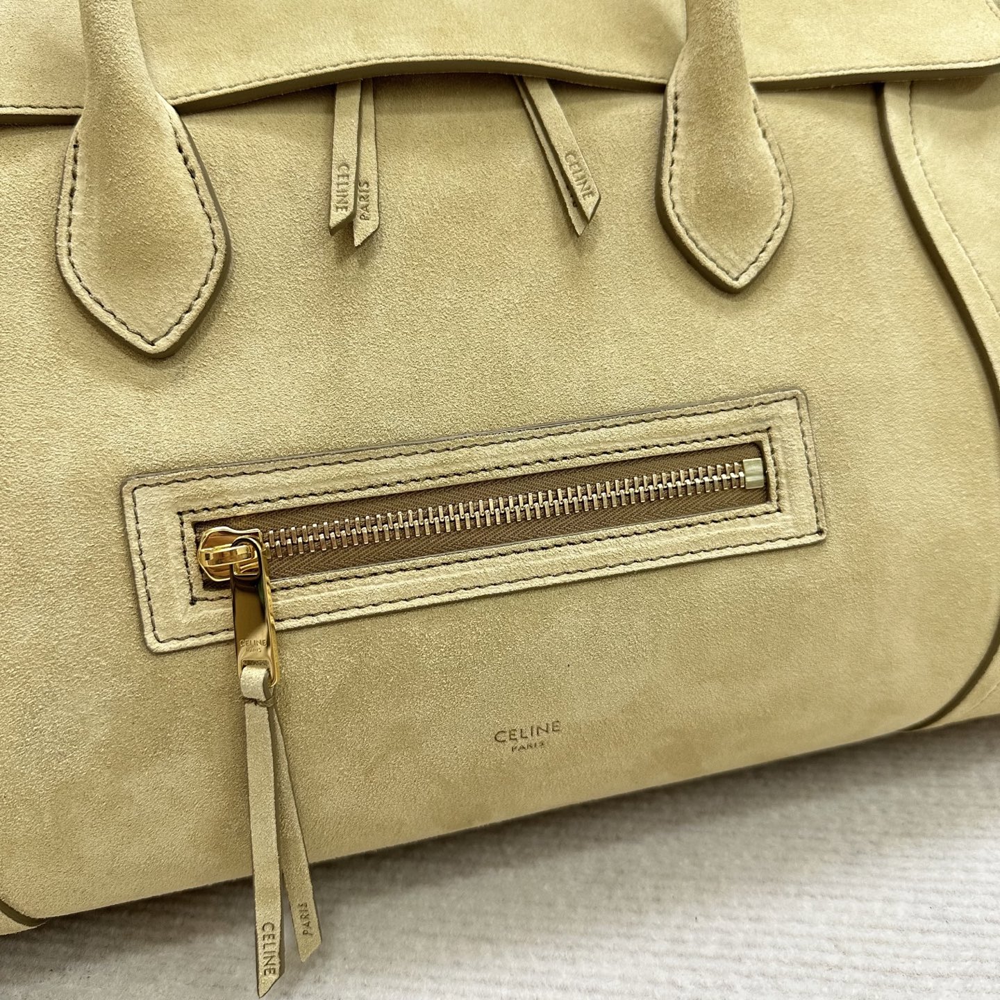 [TOP] CELINE Suede Luggage Bag 56x16.5x23cm  - Khaki