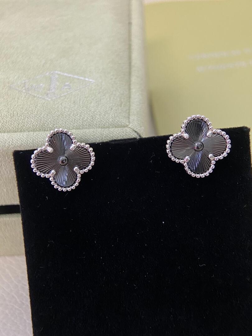 [TOP] Van Cleef & Arpels VCA Vintage Alhambra Earrings - Black