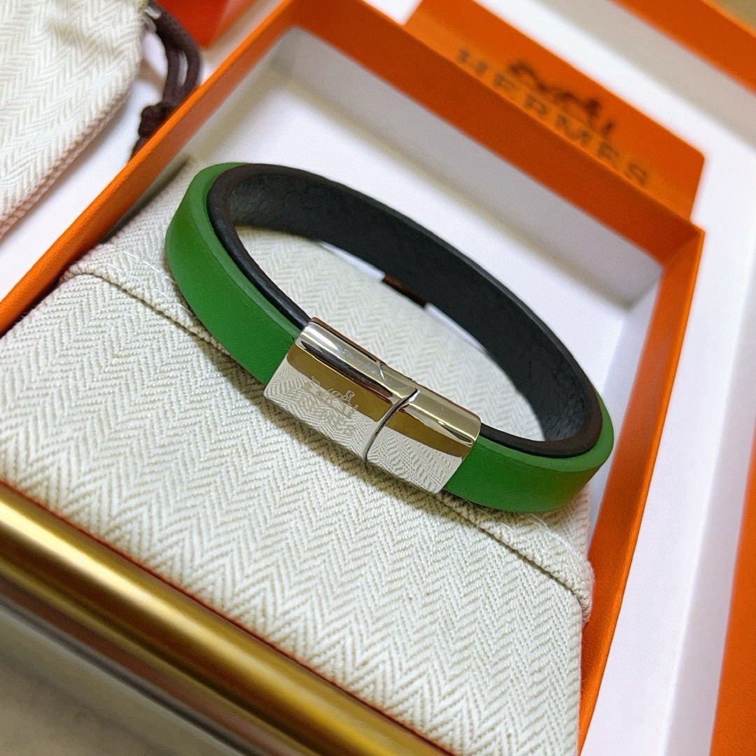 [TOP] HERMES Bracelet- Green