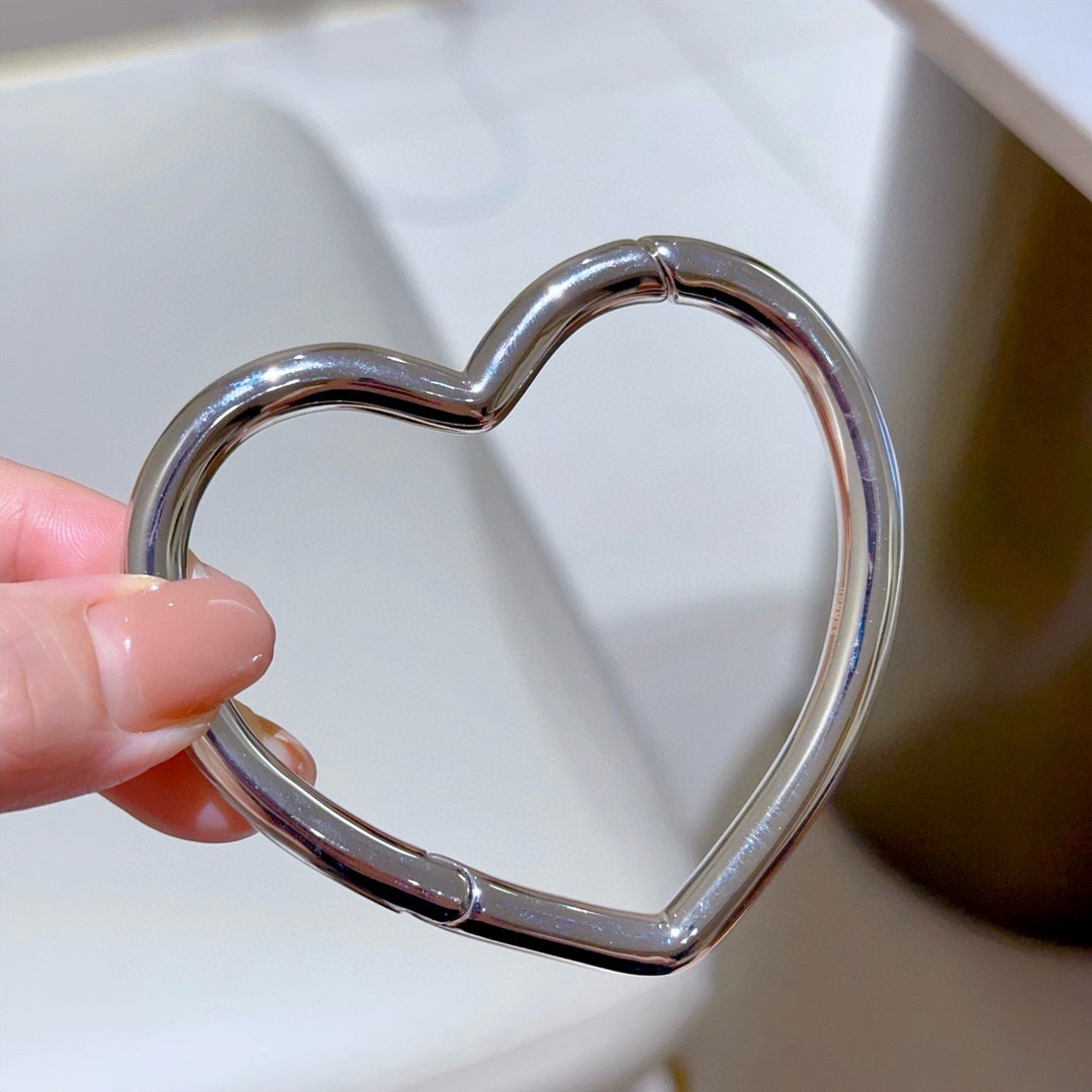 [TOP] HERMES Heart Bracelet- Sliver