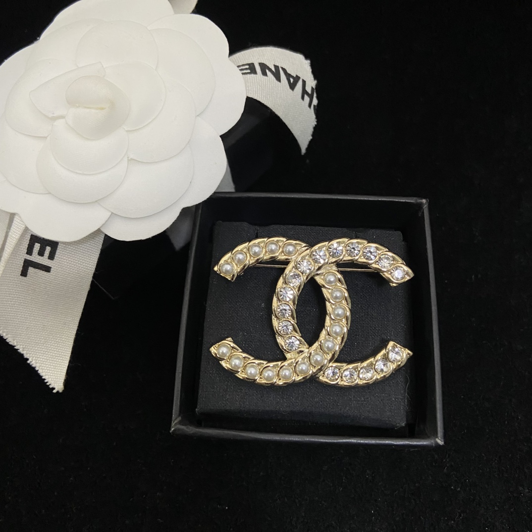 [TOP] CHANEL Brooch - Gold - 711 Luxury
