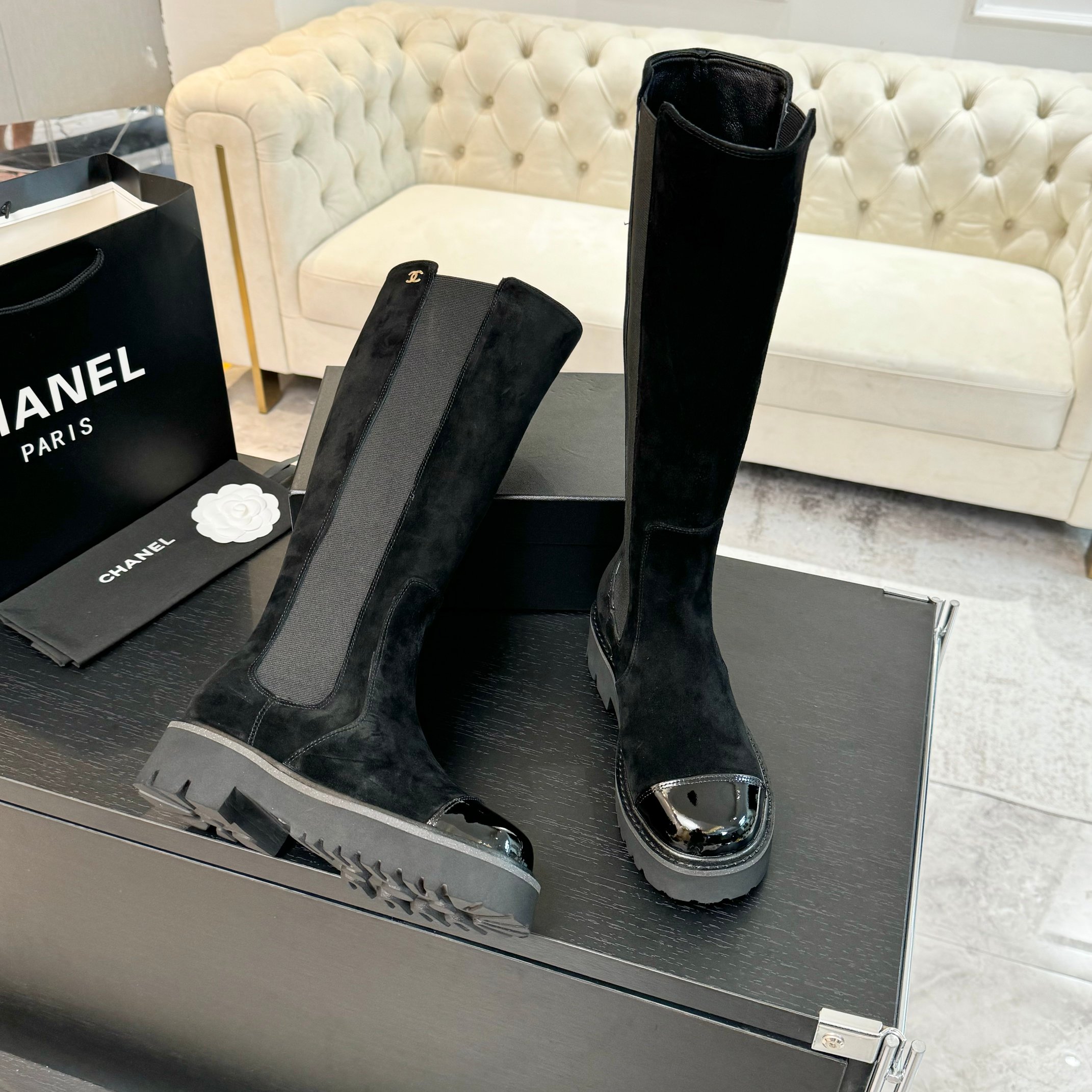 [TOP] CHANEL Cowhide Leather Boots - 3 Color