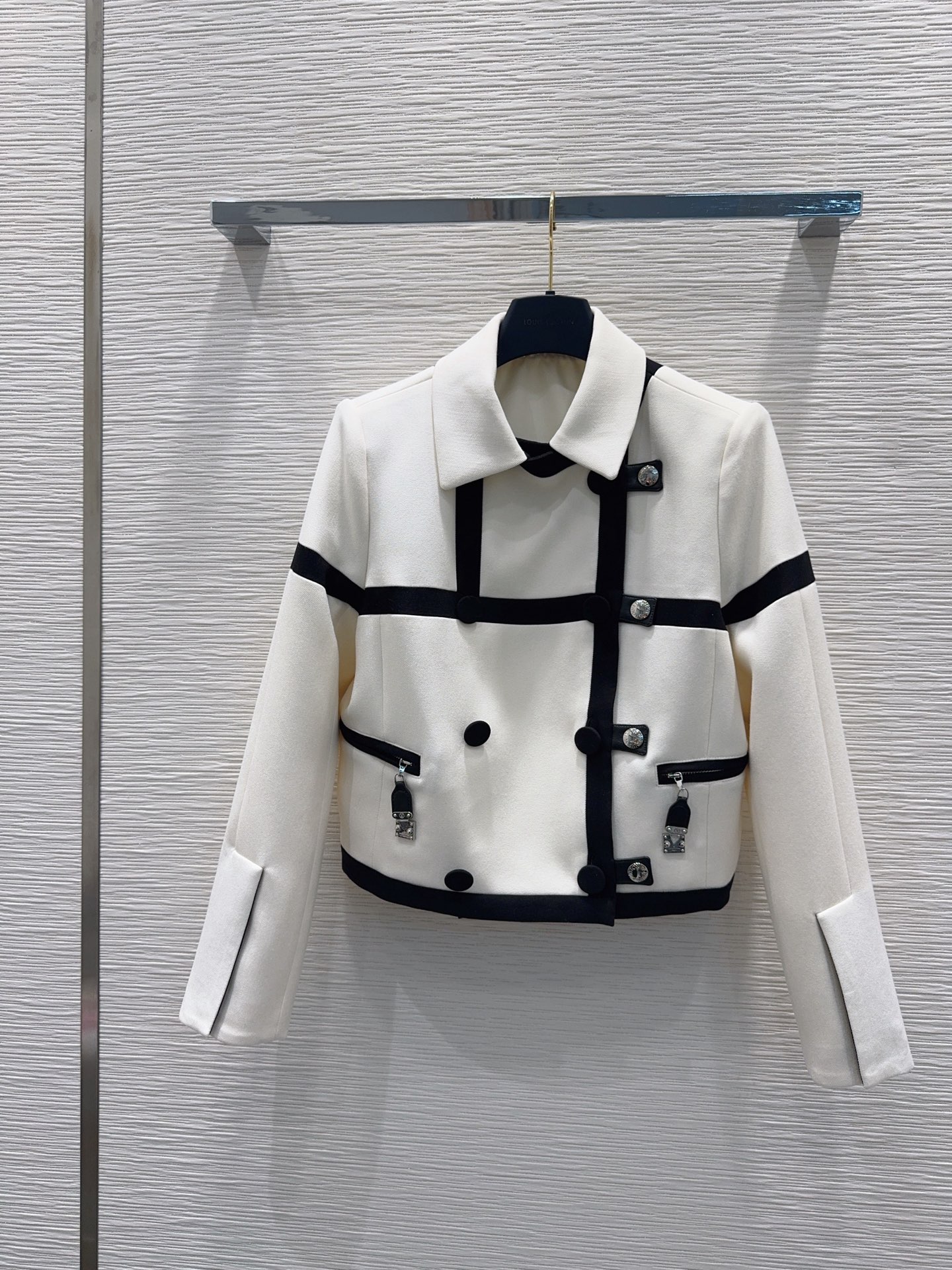 [TOP] Louis Vuitton LV Jacket - Beige