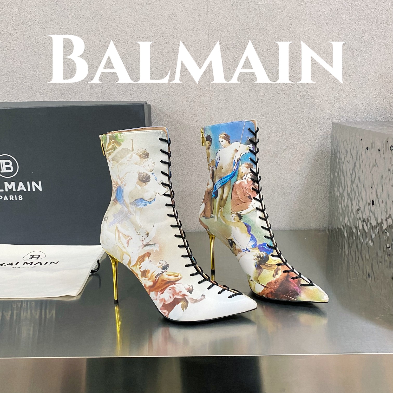 [TOP] Balmain Printed Boots - White