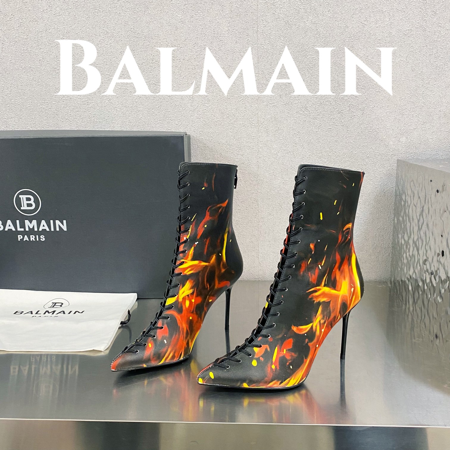 [TOP] Balmain Printed Boots - Black