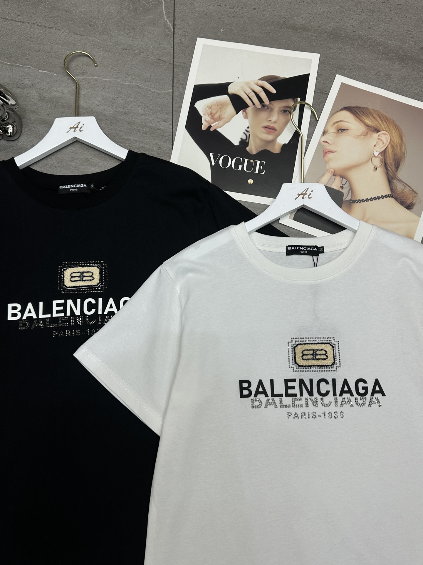 [TOP] BALENCIAGA T-Shirt -  2 Colors