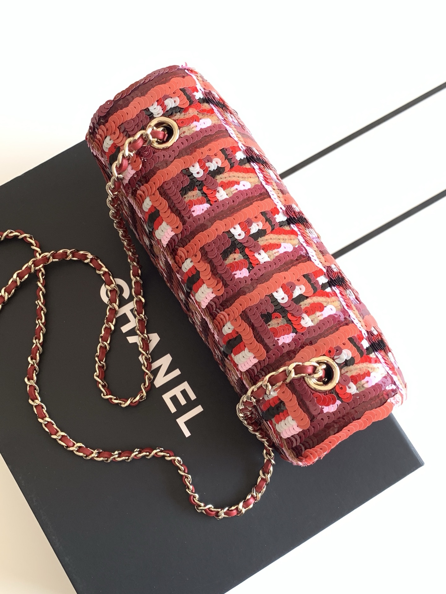 [TOP] CHANEL Classic Flap Bag CF Sequins 21*14*8cm - Red