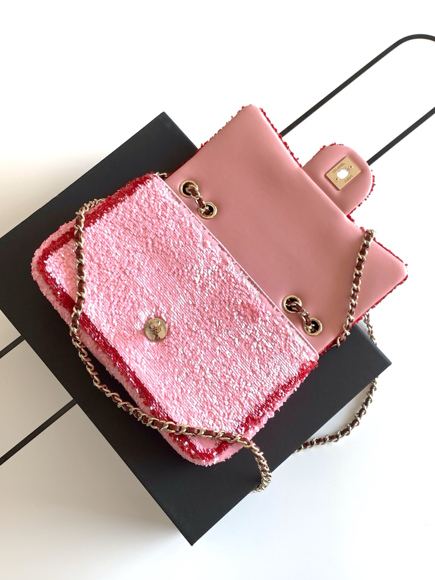 [TOP] CHANEL Classic Flap Bag CF Sequins 21*14*8cm - Pink