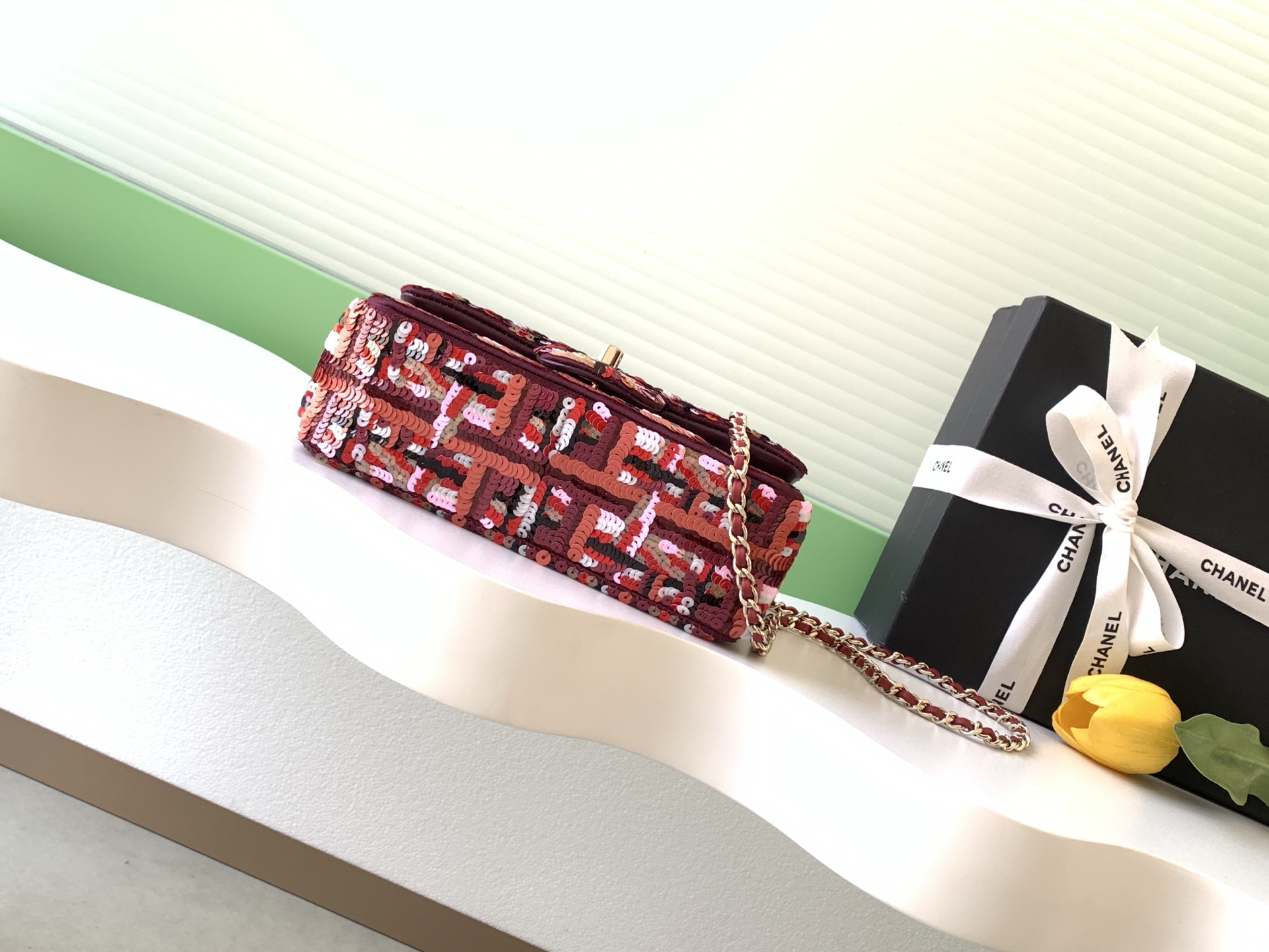 [TOP] CHANEL Classic Flap Bag CF Sequins 21*14*8cm - Red