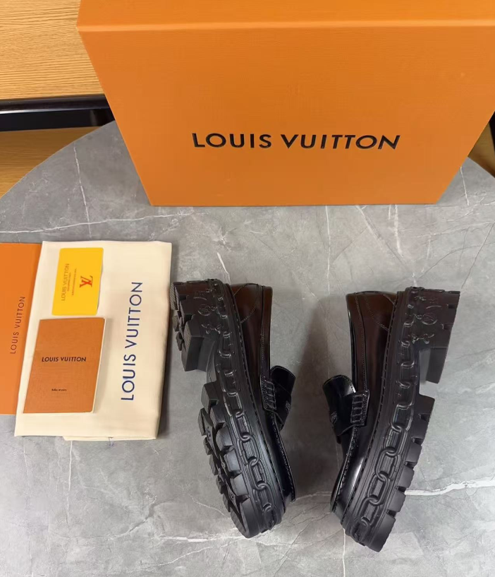 [TOP] Louis Vuitton LV  Loafers - Black