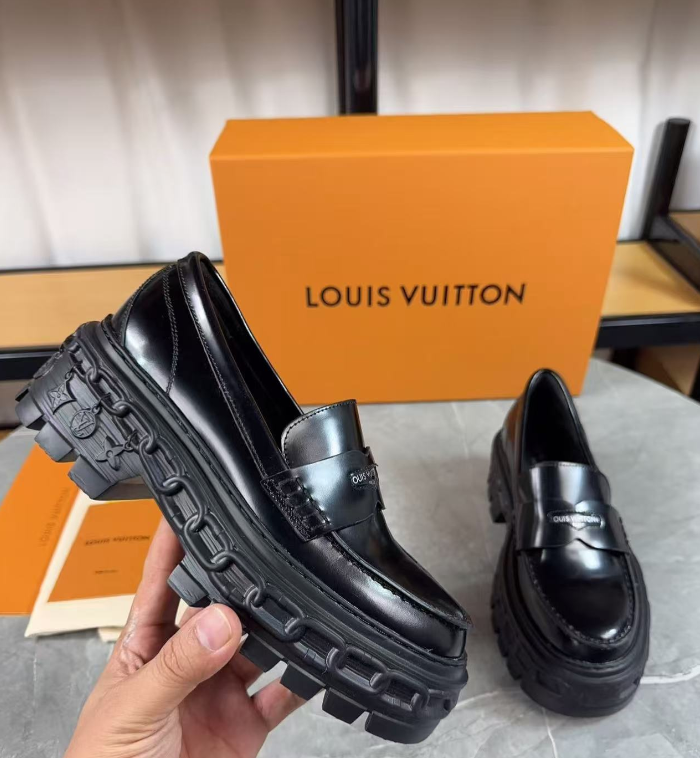 [TOP] Louis Vuitton LV  Loafers - Black