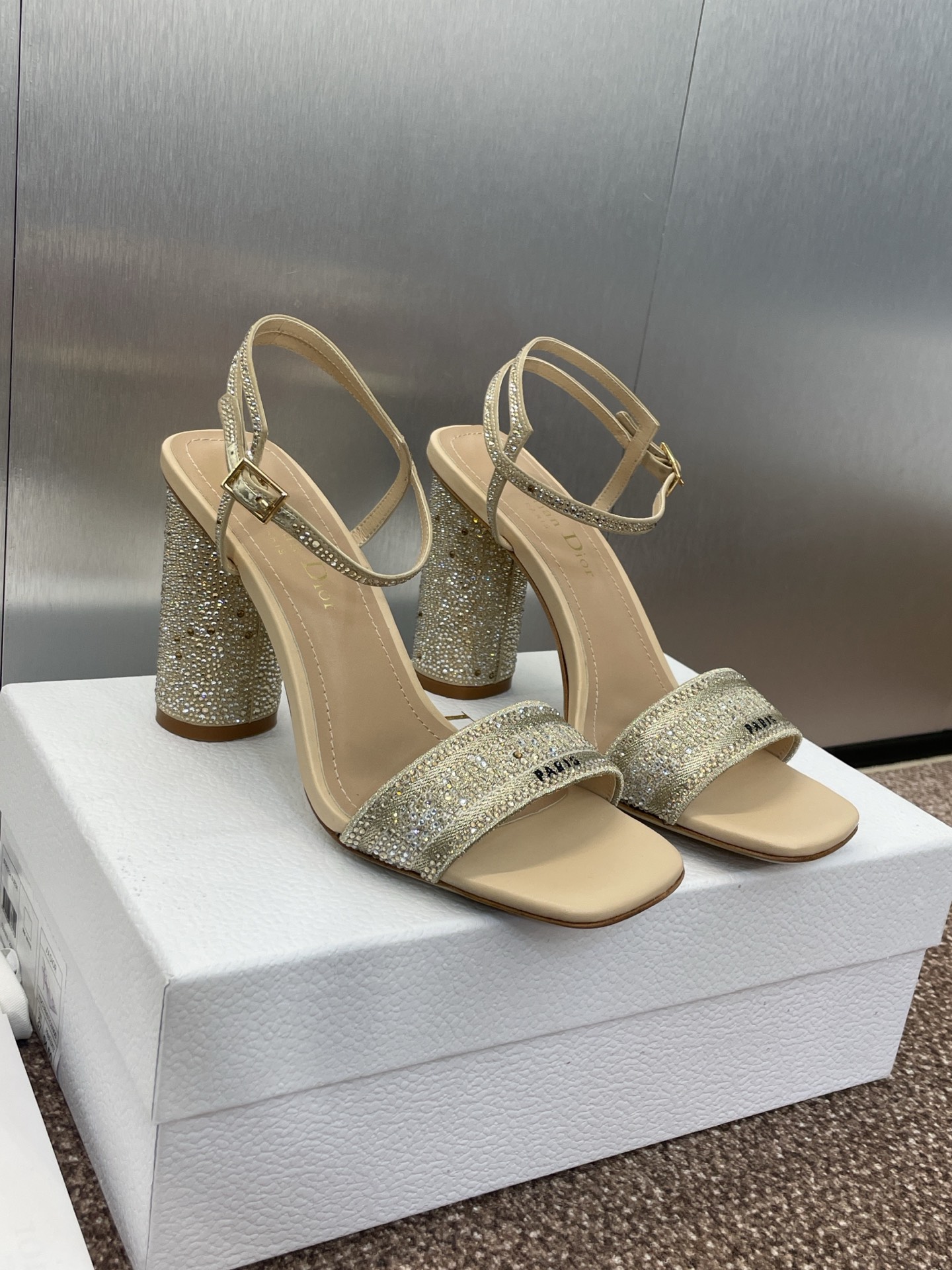 [TOP] Christian Dior 9.5cm High Heel Sandals - Gold