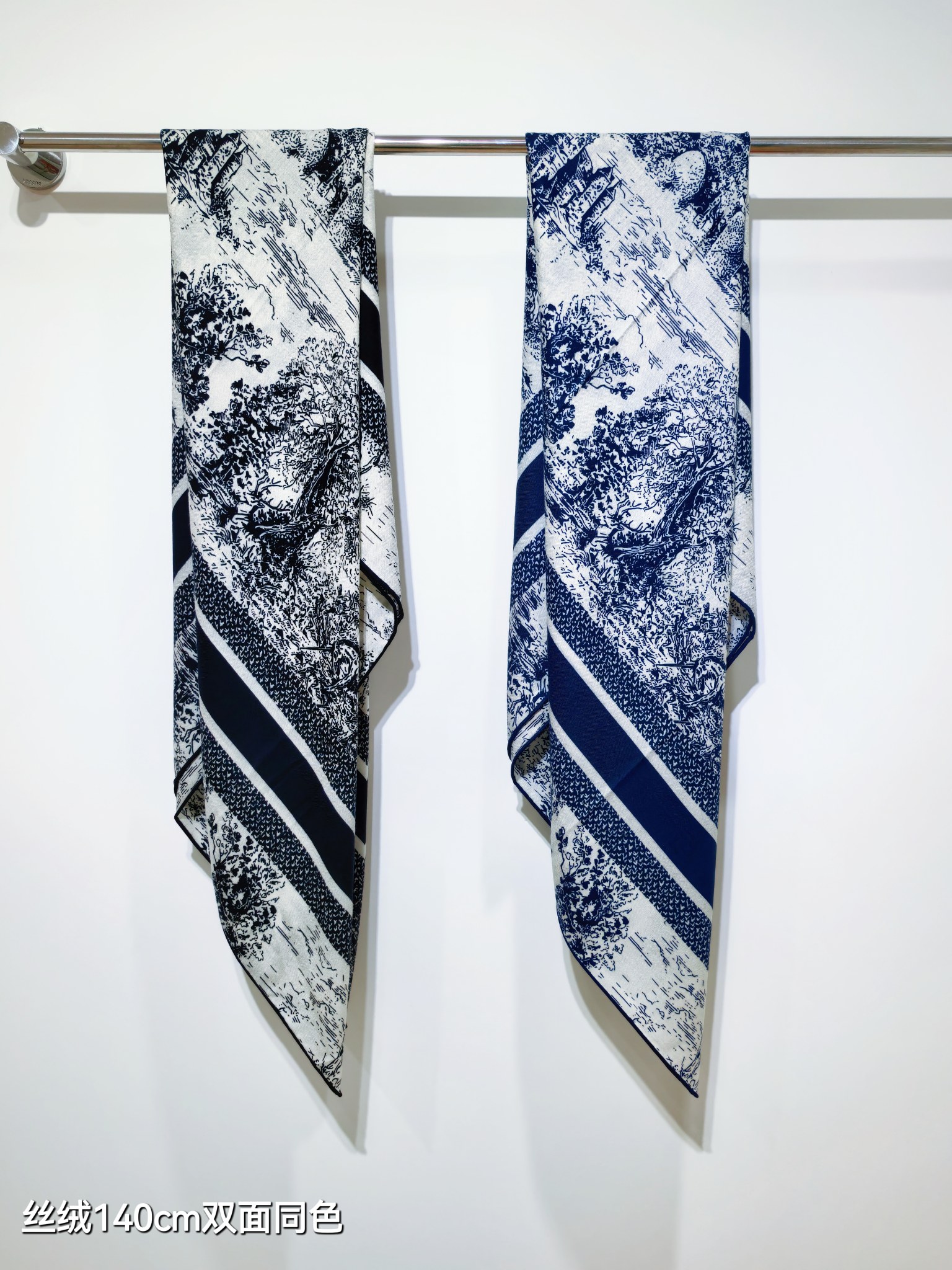 [TOP] Christian Dior Silk Scarf 140*140 cm- 2 Colors