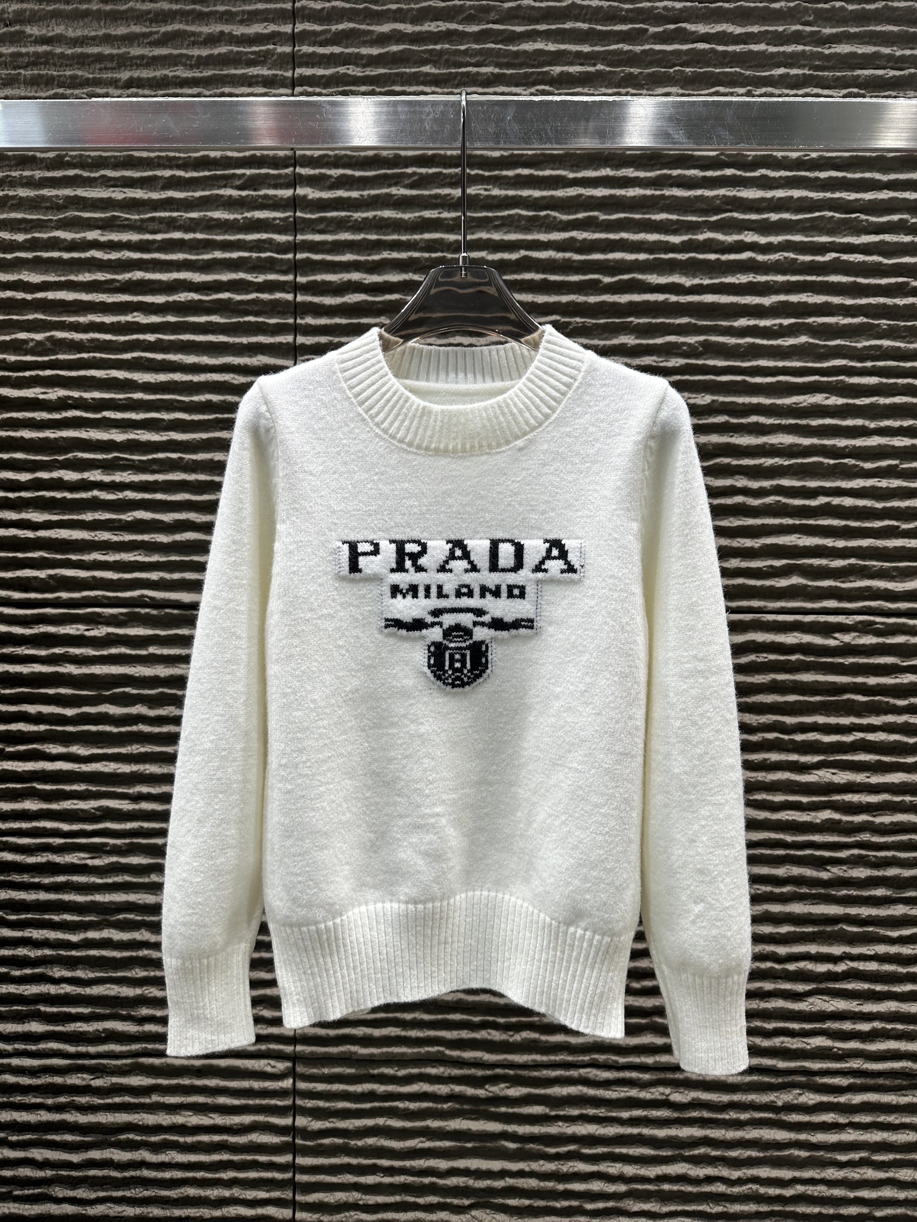 [TOP] PRADA Sweater  - 2 Colors