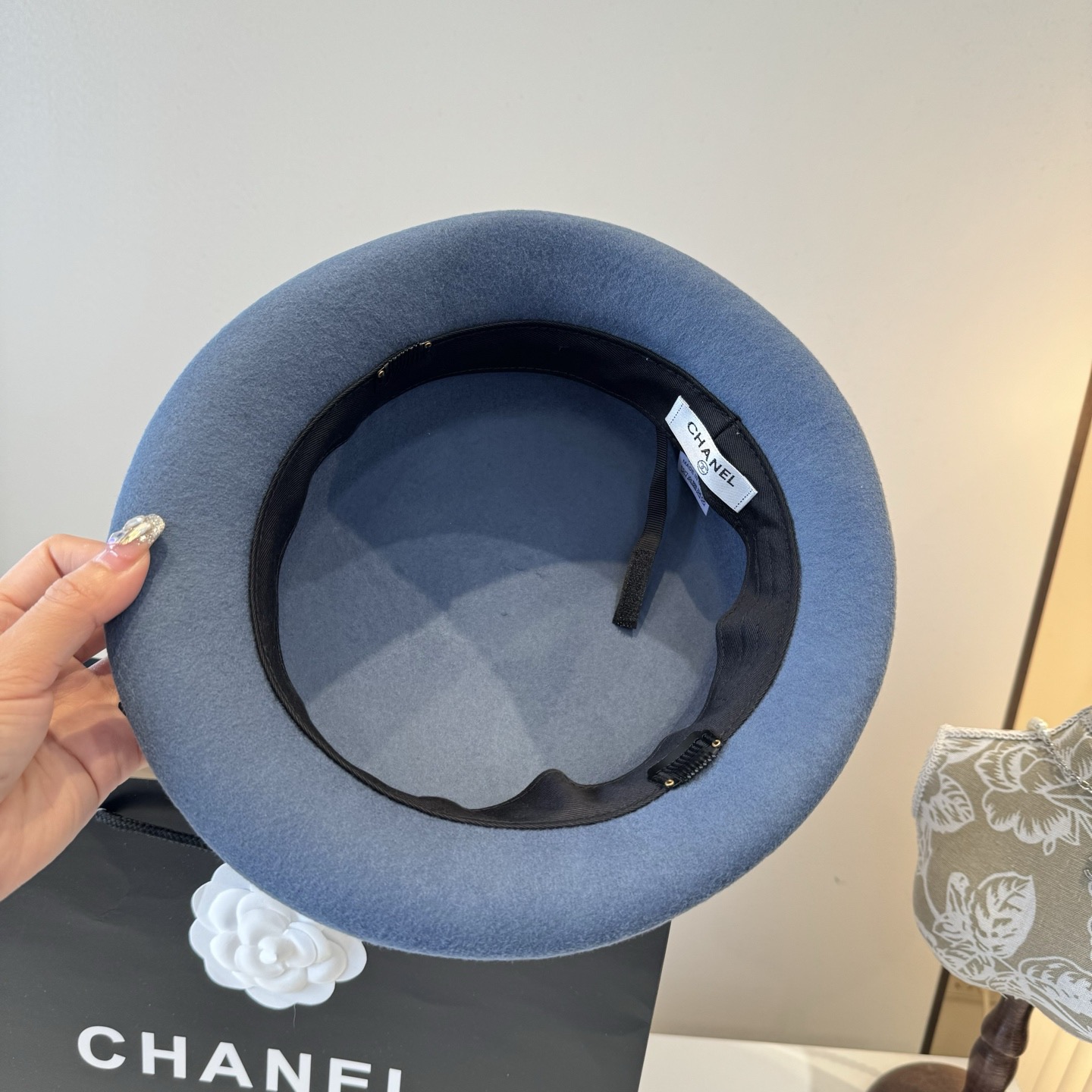 [TOP] CHANEL Flat-topped Hat - Blue