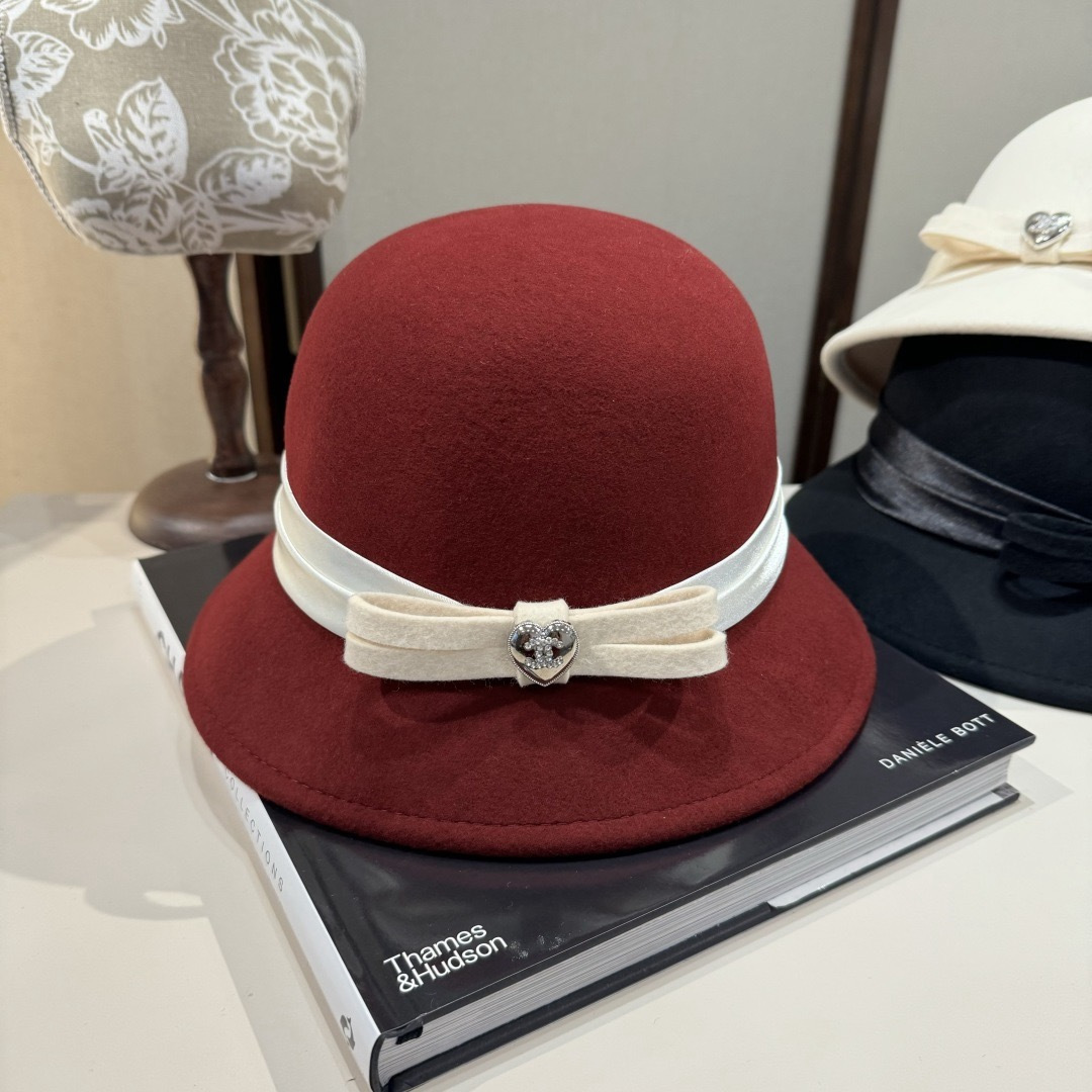 [TOP] CHANEL Bowler Hat - Red