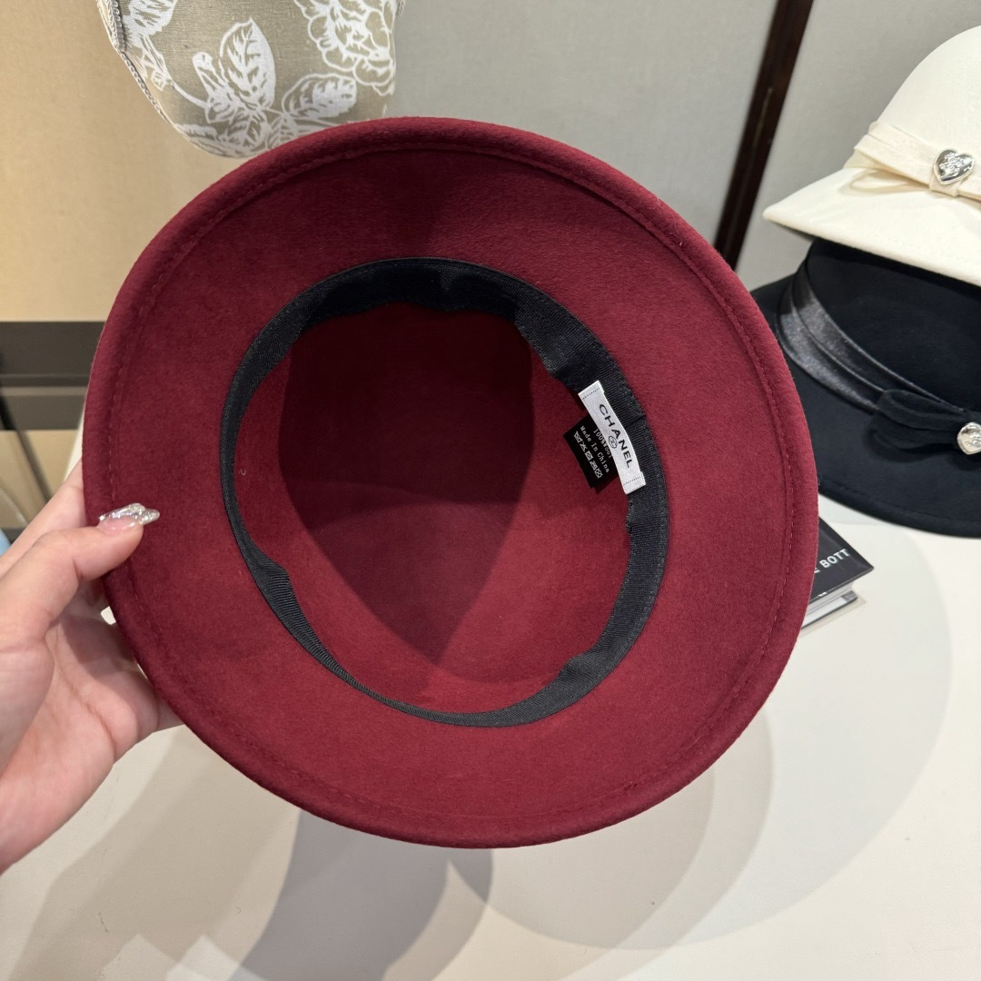 [TOP] CHANEL Bowler Hat - Red