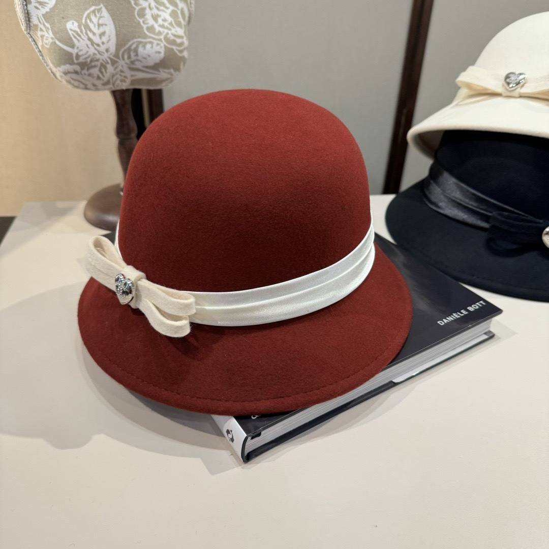 [TOP] CHANEL Bowler Hat - Red