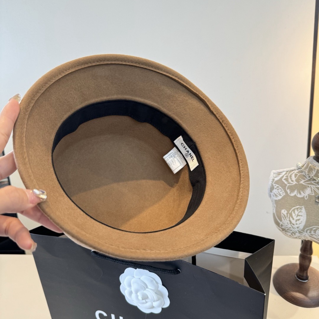 [TOP] CHANEL Bowler Hat - Khaki