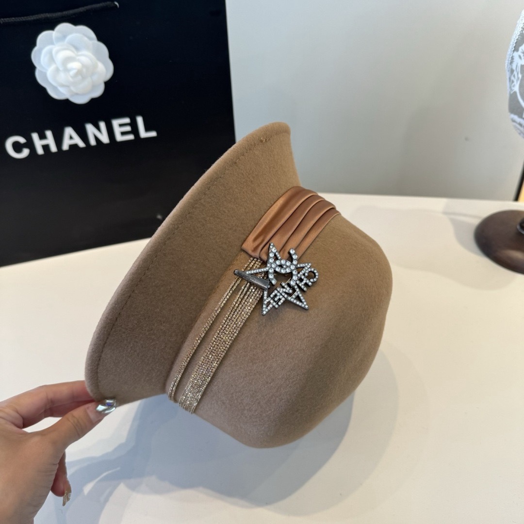 [TOP] CHANEL Bowler Hat - Khaki