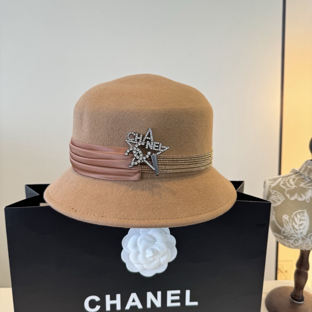 [TOP] CHANEL Bowler Hat - Khaki